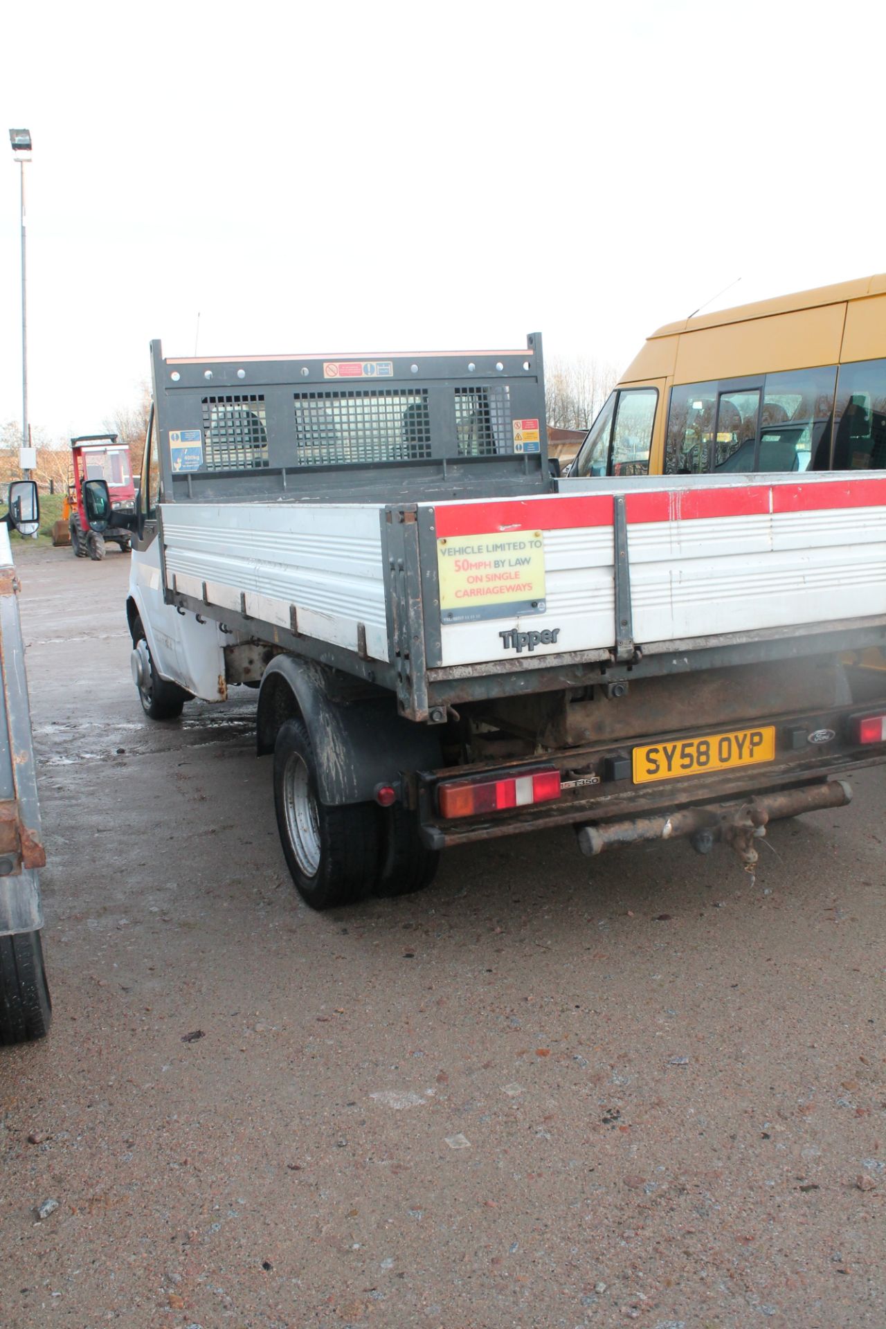 Ford Transit 115 T350m Rwd tipper - 2402cc 2 Door Pickup - Image 4 of 4