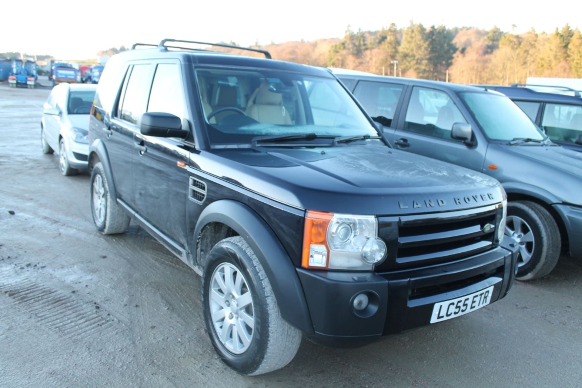 Land Rover Discovery 3 Tdv6 Se Auto - 2720cc 4 Door Estate - Image 2 of 4