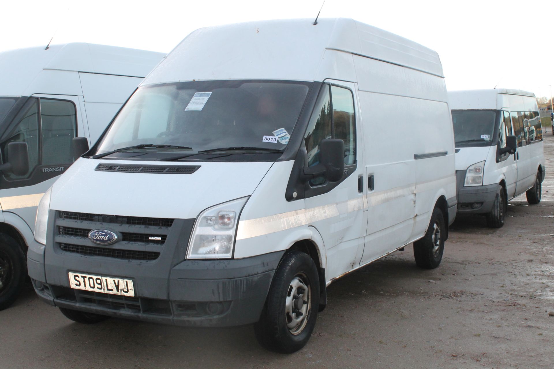 Ford Transit 115 T350l Rwd - 2402cc 2 Door Van