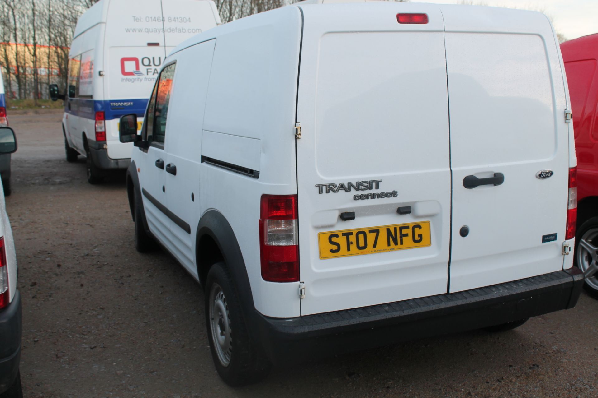 Ford Transit Conn T200 L75 - 1753cc 2 Door Van - Image 4 of 4