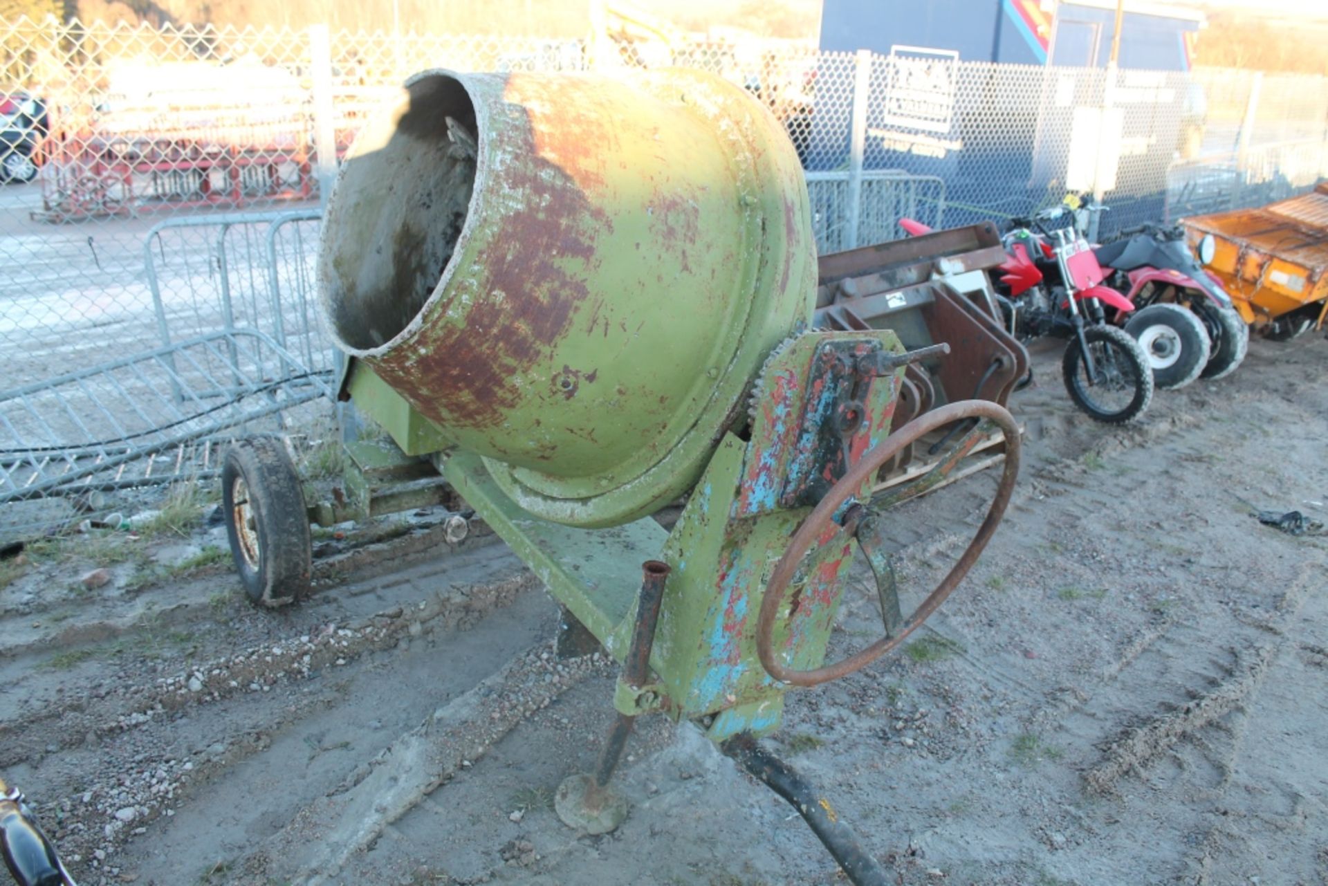 CEMENT MIXER