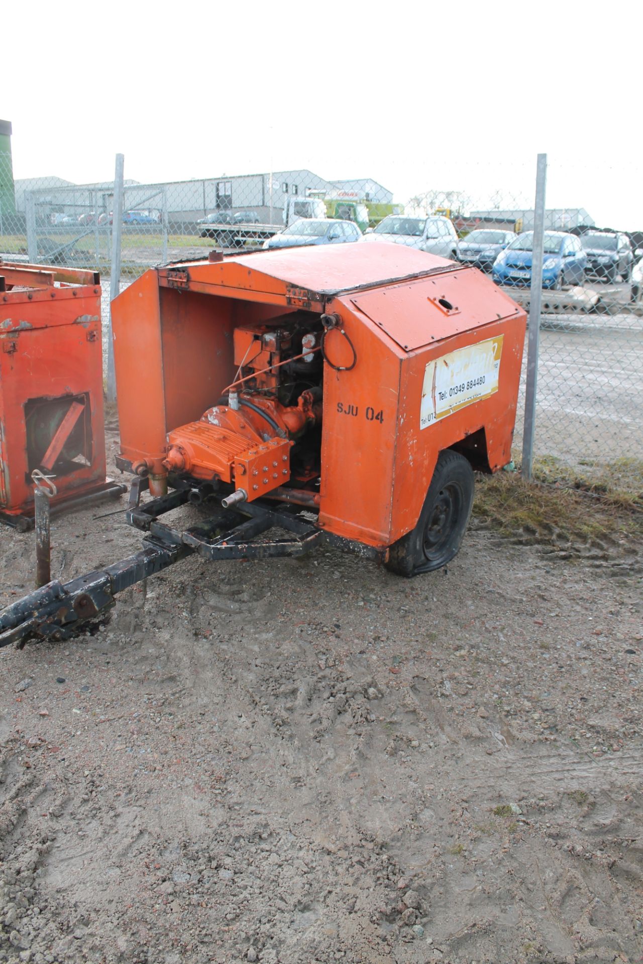 POWER WASHER (ORANGE) - Image 2 of 2