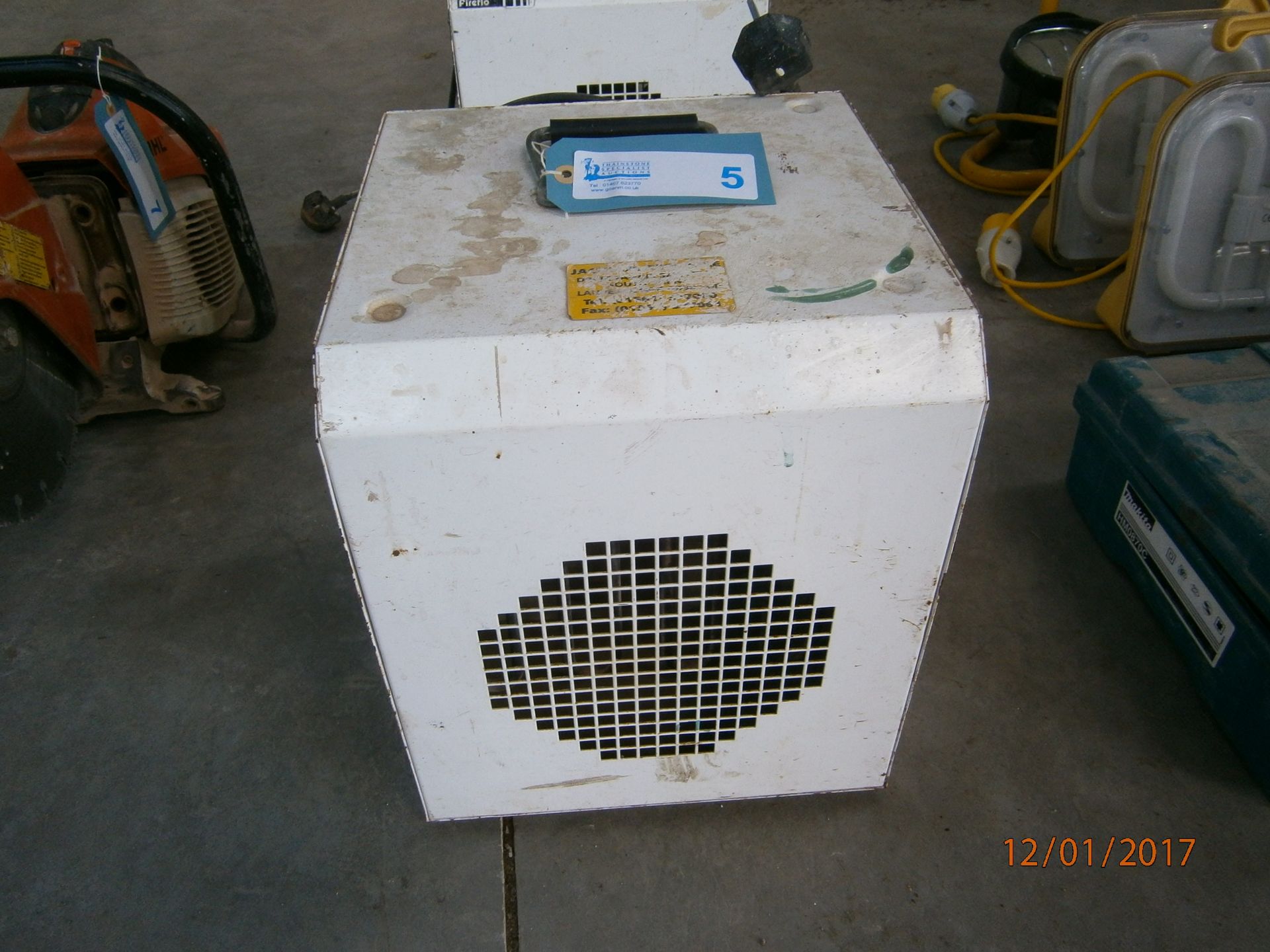 1 No. Fireflo FF3 Electric Heater—240v