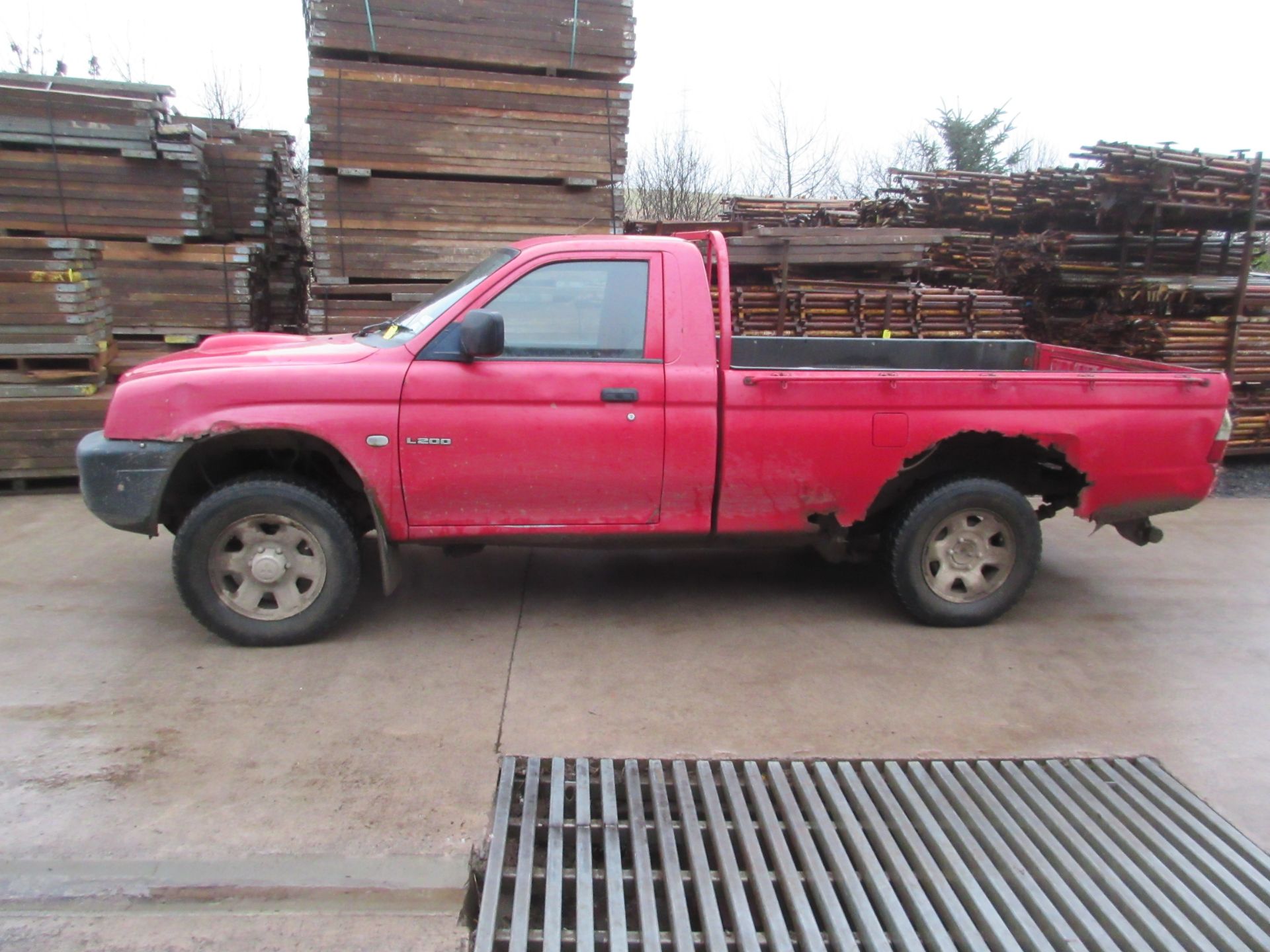 1 No. SV51 JUY - 02/51 Mitsubishi L200 TD LWB Pickup - Date of 1st Registration 07/02/2002 - Image 2 of 6