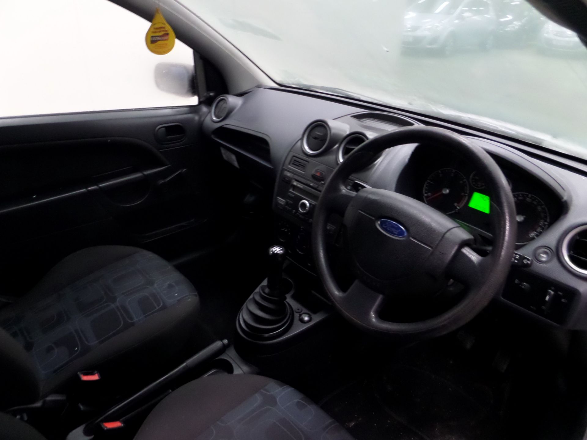 Ford Fiesta Tdci - 1399cc 2 Door Van - Image 7 of 9