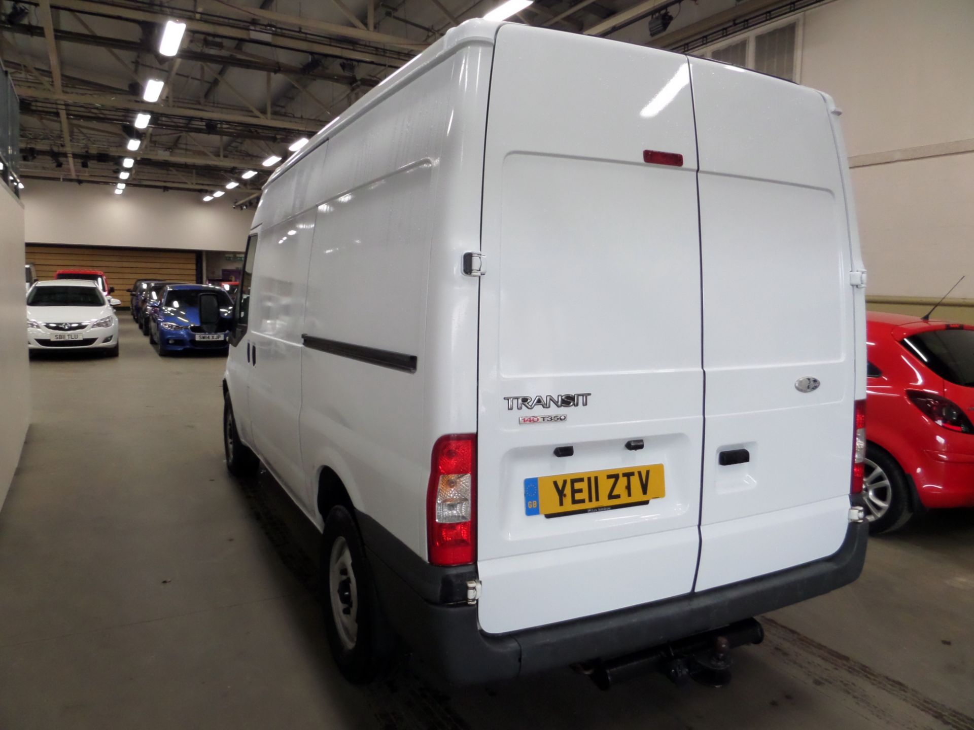 Ford Transit 140 T350m Fwd - 2198cc 2 Door Van - Image 3 of 8