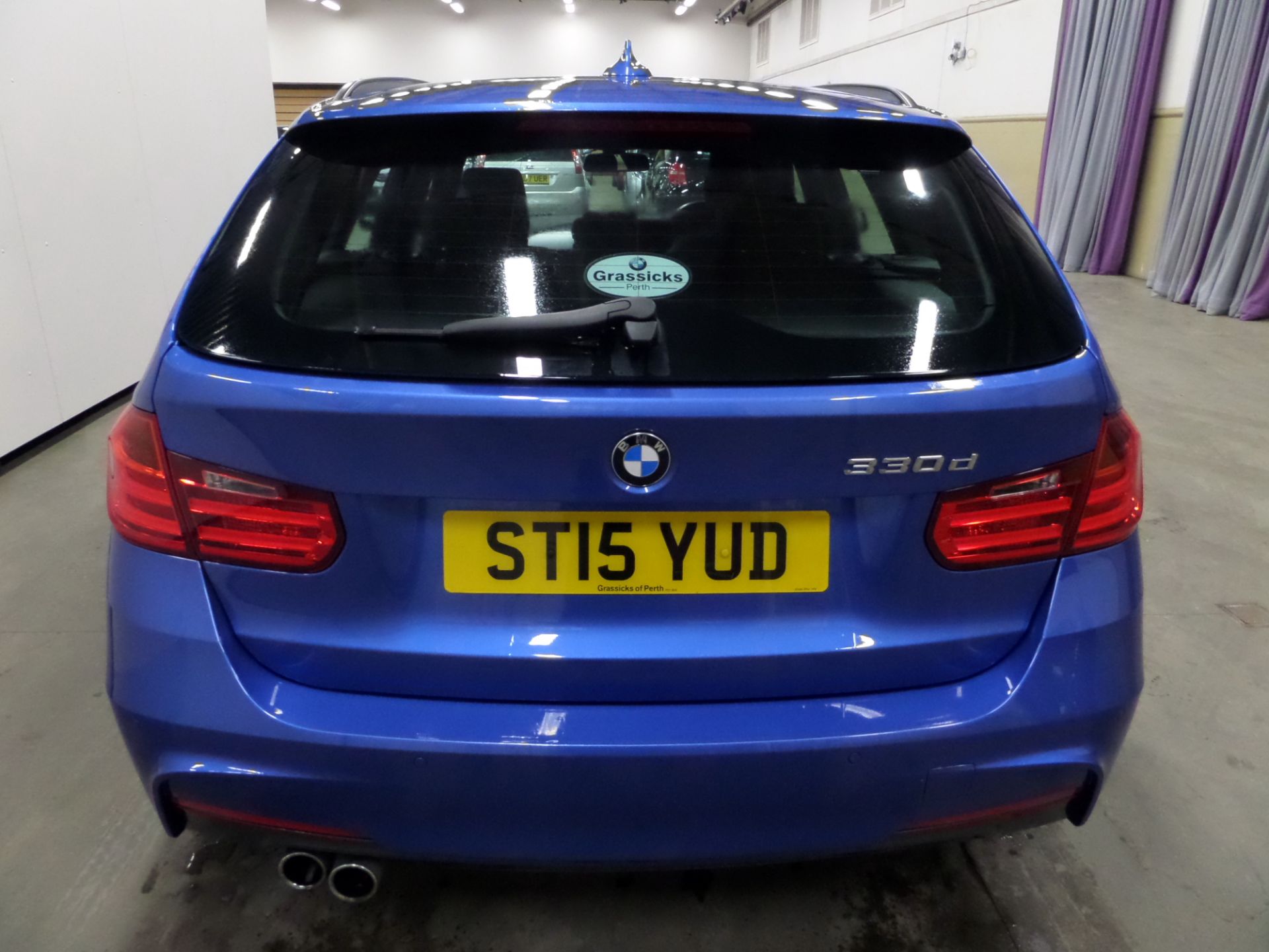 Bmw 330d M Sport Auto - 2993cc 5 Door Estate - Image 4 of 11