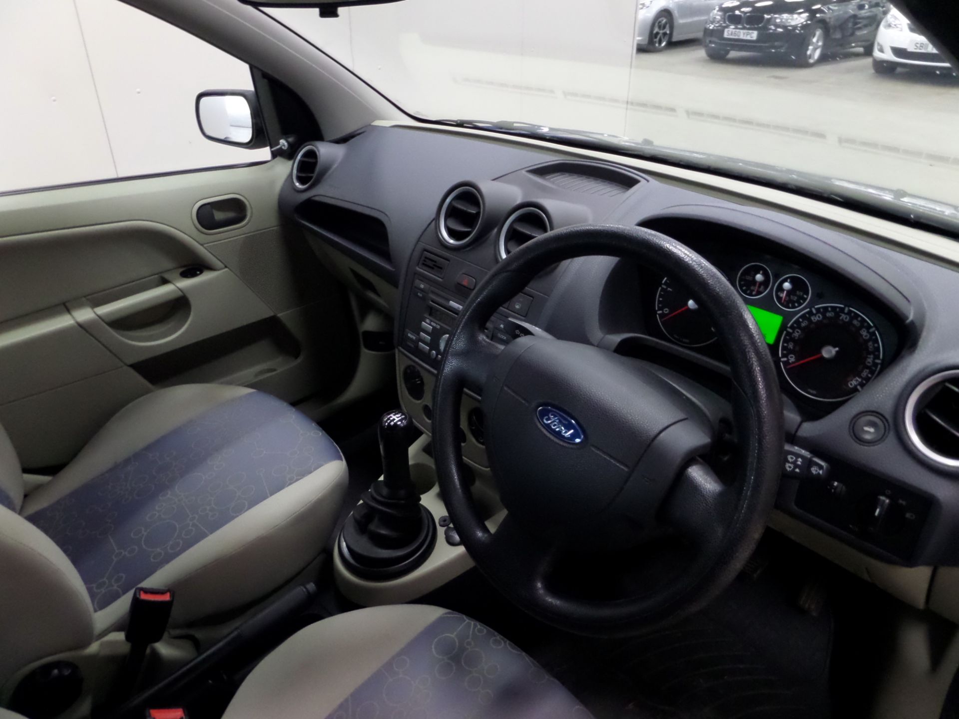 Ford Fiesta Style Tdci - 1399cc 5 Door - Image 9 of 11