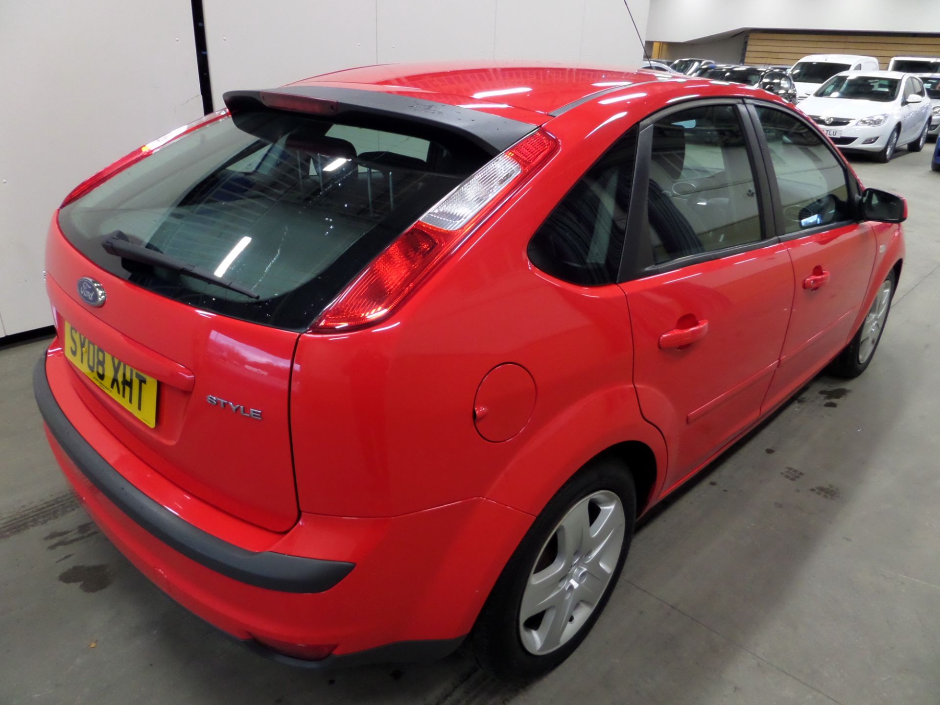 Ford Focus Style - 1596cc 5 Door - Image 6 of 9