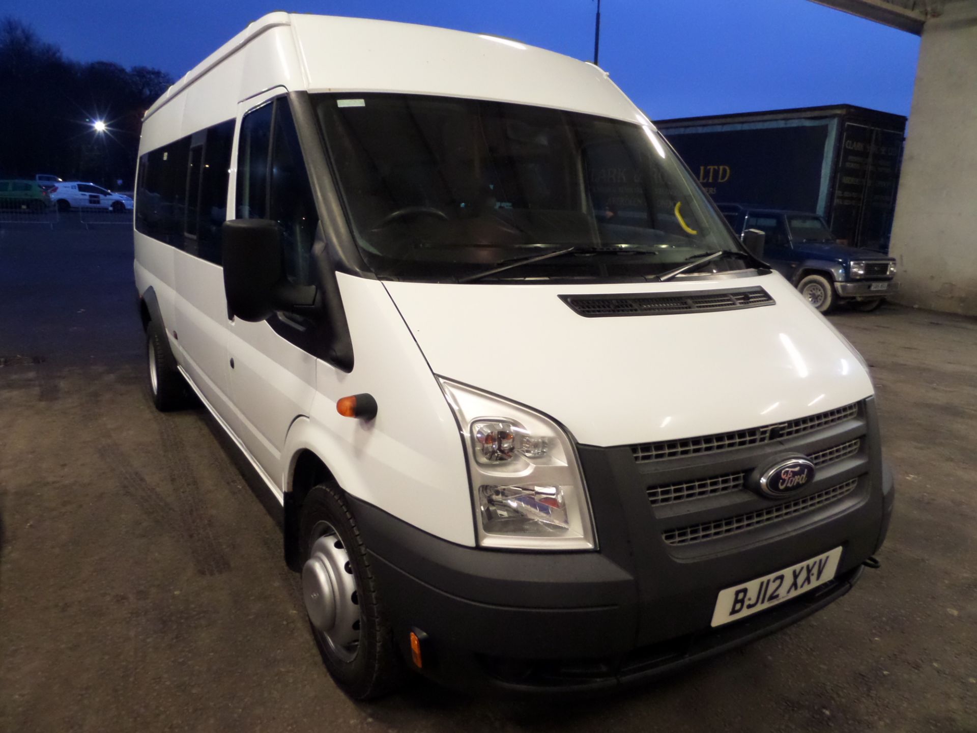 Ford Transit 135 T430 Rwd - 2198cc Minibus