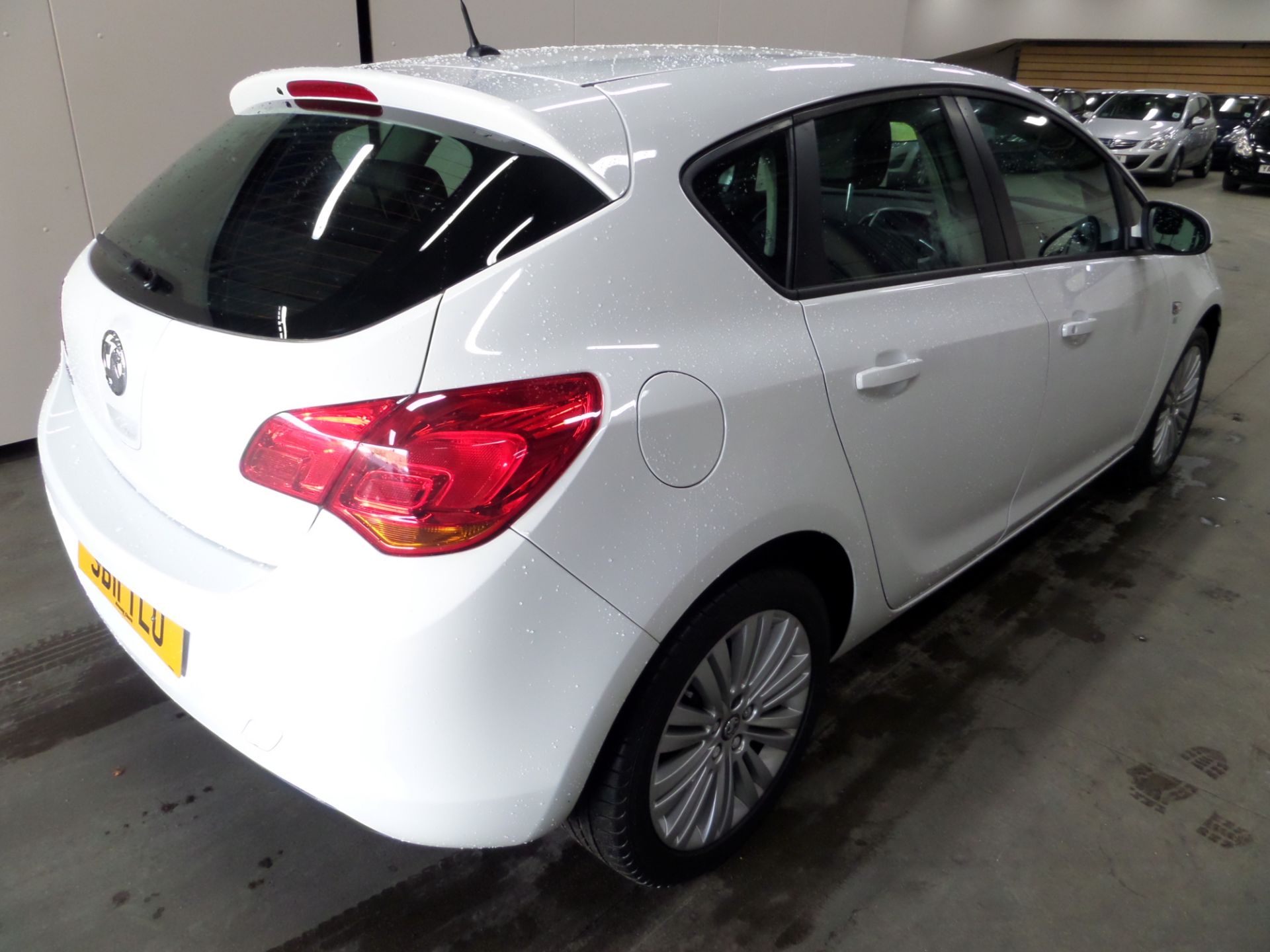 Vauxhall Astra Excite - 1398cc 5 Door - Image 5 of 8