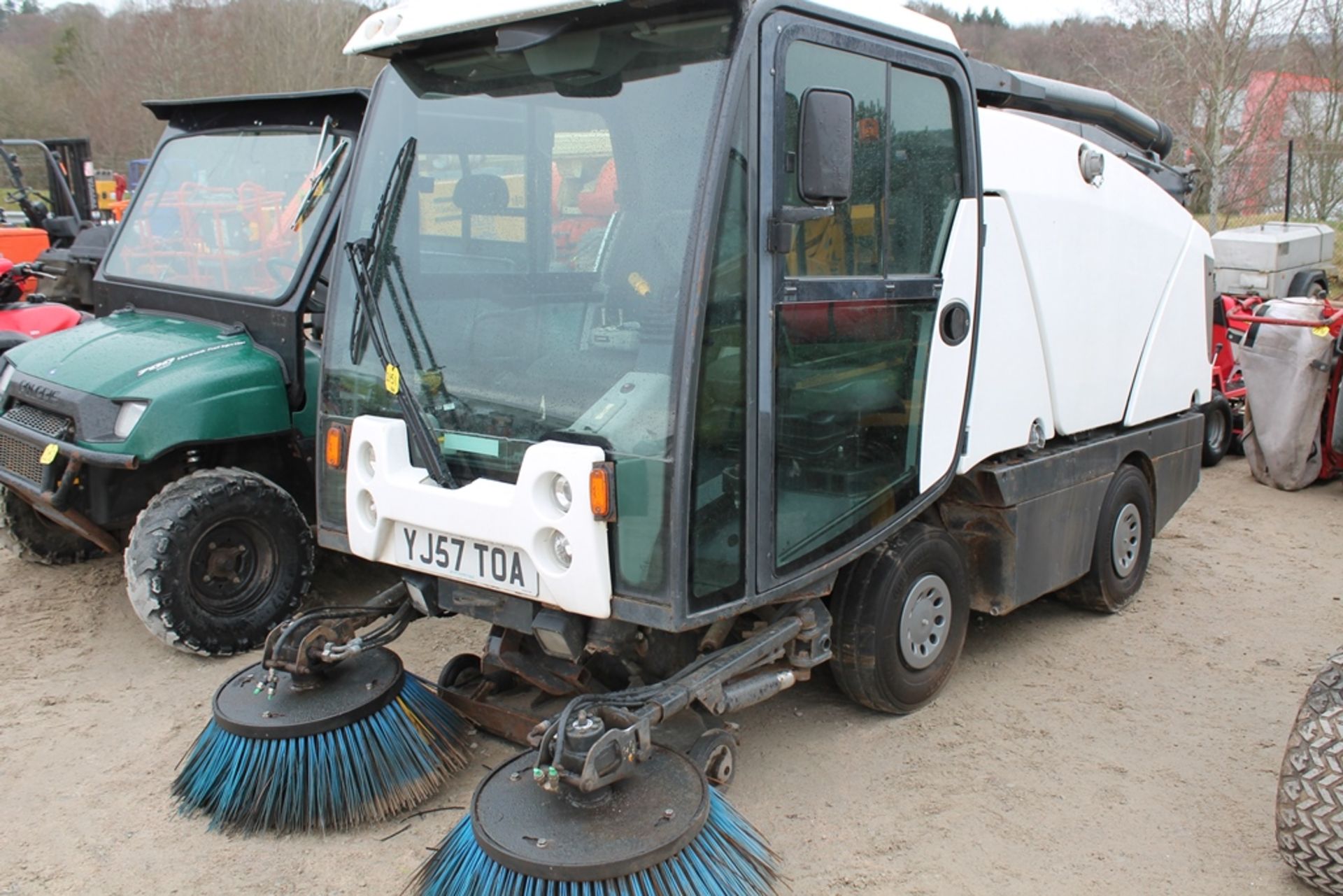 JOHNSON SWEEPER YJ57 TOA