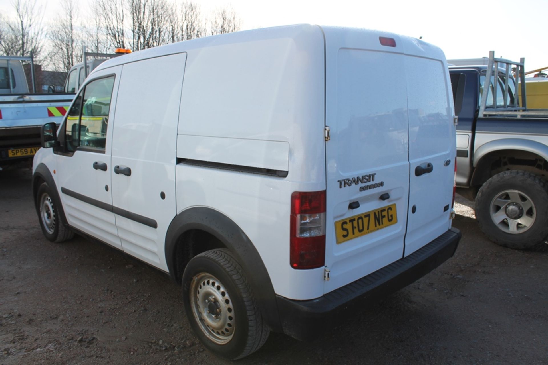 Ford Transit Conn T200 L75 - 1753cc 2 Door Van - Image 5 of 8