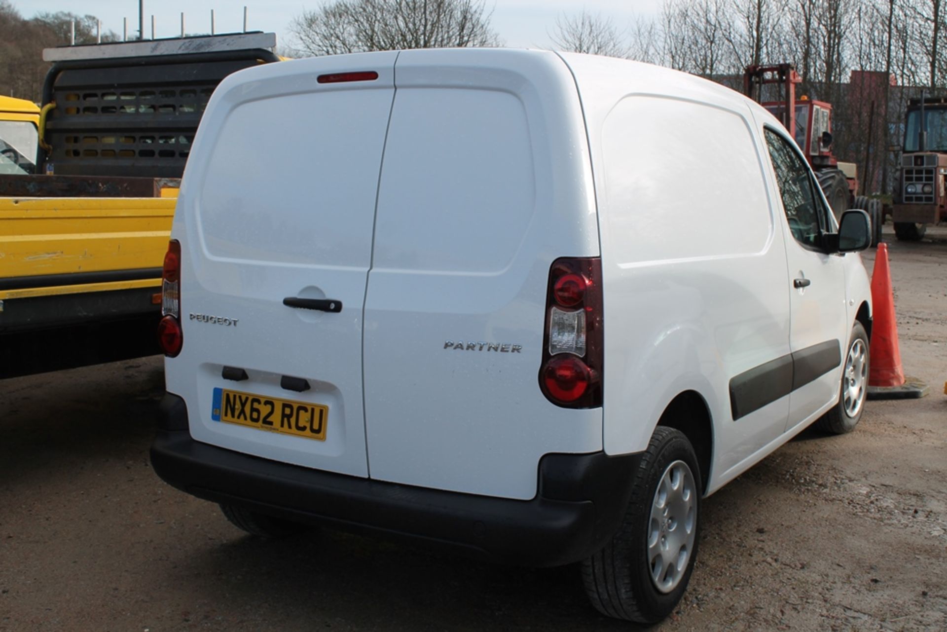 Peugeot Partner 850 S L1 Hdi - 1560cc 2 Door Van - Image 8 of 8