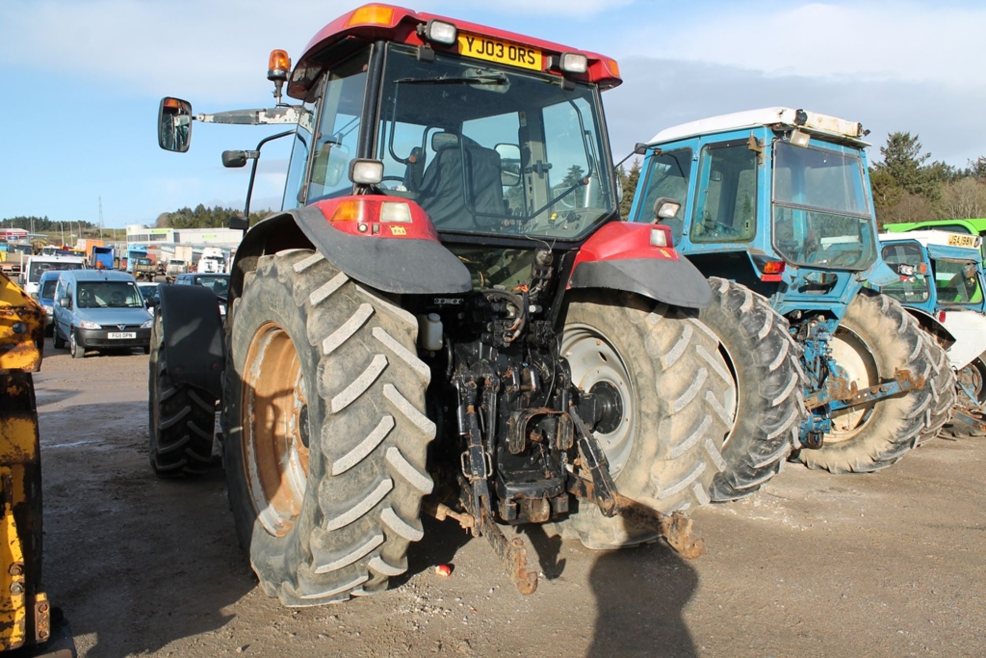 Case International UnknowN - 0cc 2 Door Tractor - Image 6 of 12