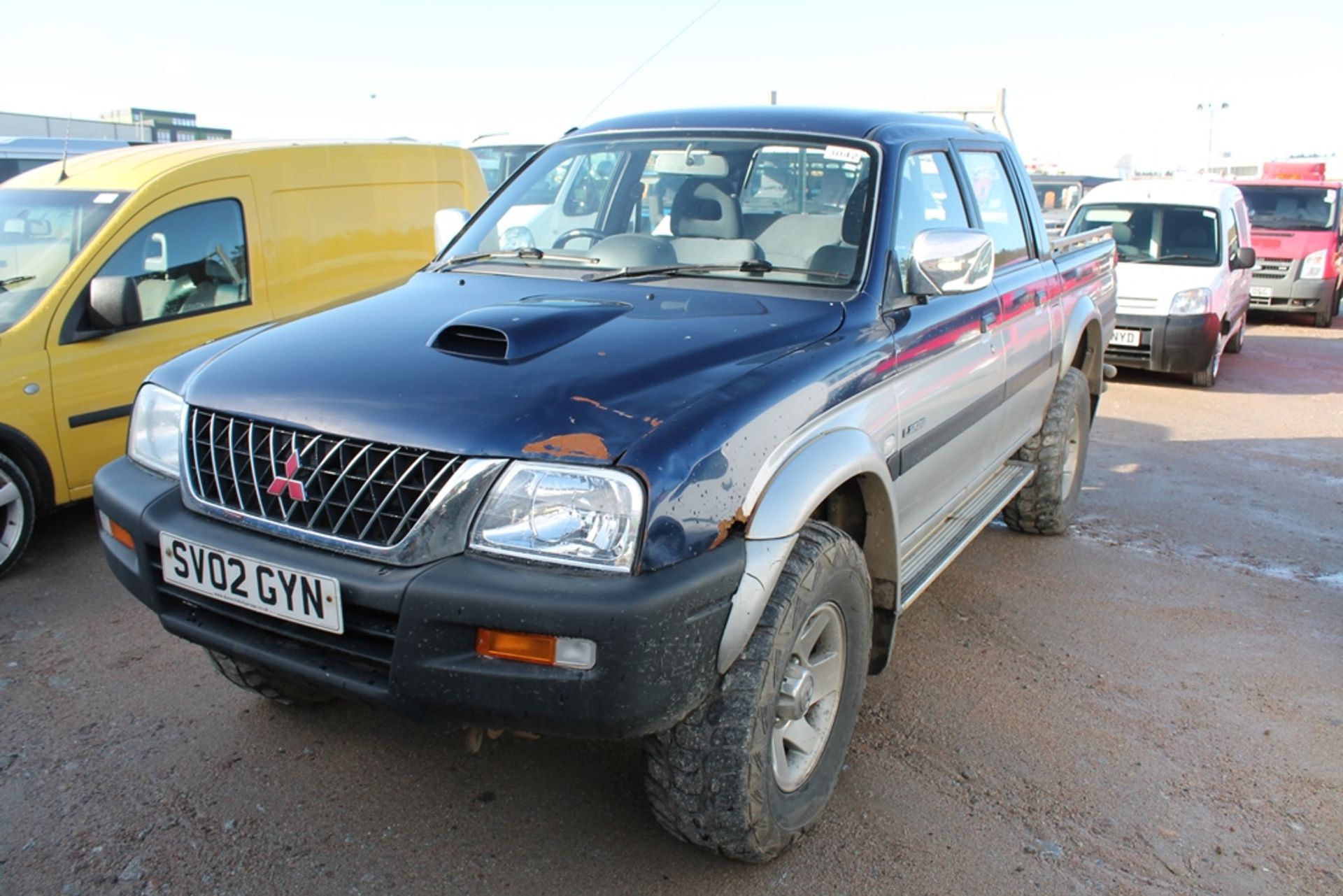 Mitsubishi L200 - 2477cc Pickup