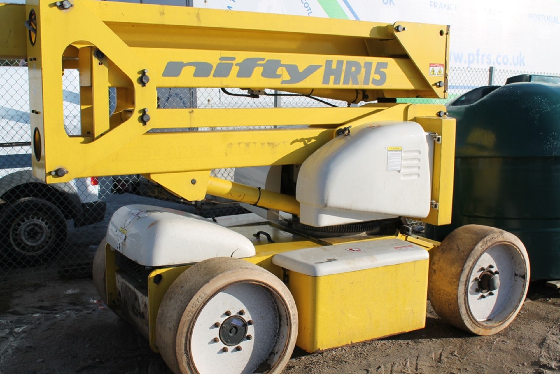 NIFTY HR15 CHERRY PICKER - Image 3 of 6