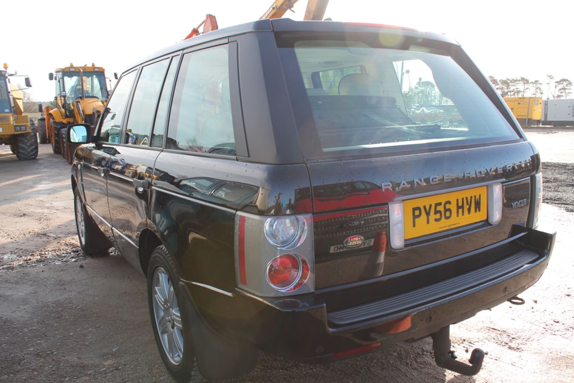 Land Rover Range Rover Vogue Tdv8 A - 3628cc 4 Door Estate - Image 5 of 8