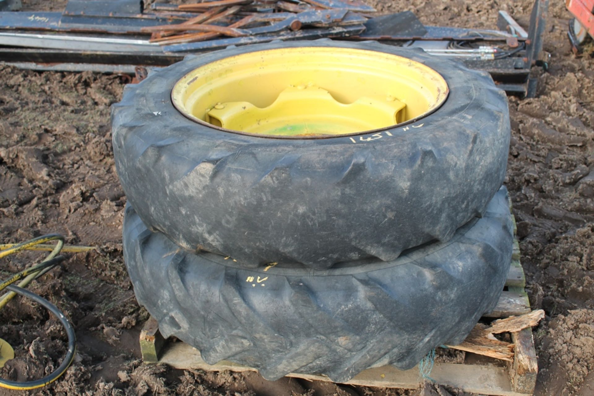 JD ROW CROP WHEELS