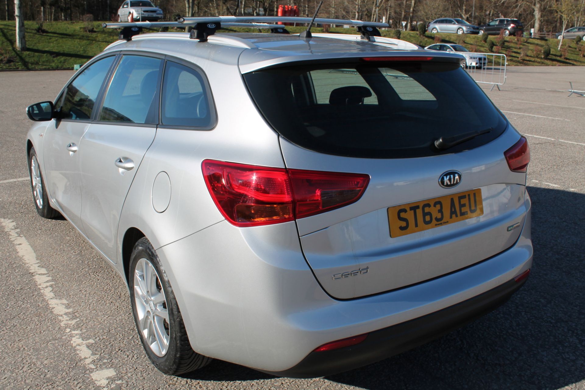 Kia Ceed 1 Ecodynamics Crdi - 1582cc 5 Door Estate - Image 6 of 16