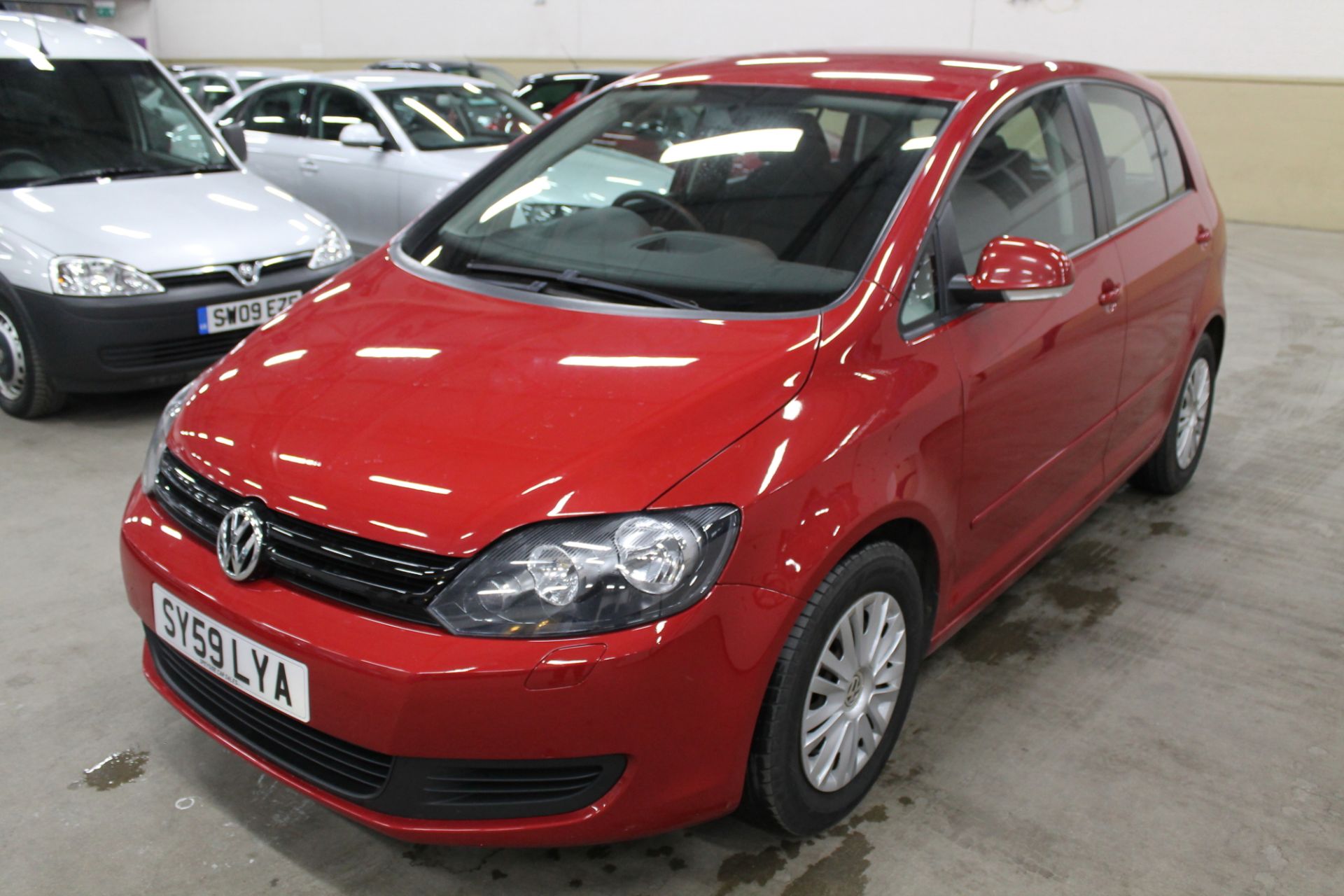 Volkswagen Golf Plus S Tdi - 1600cc 5 Door - Image 2 of 14