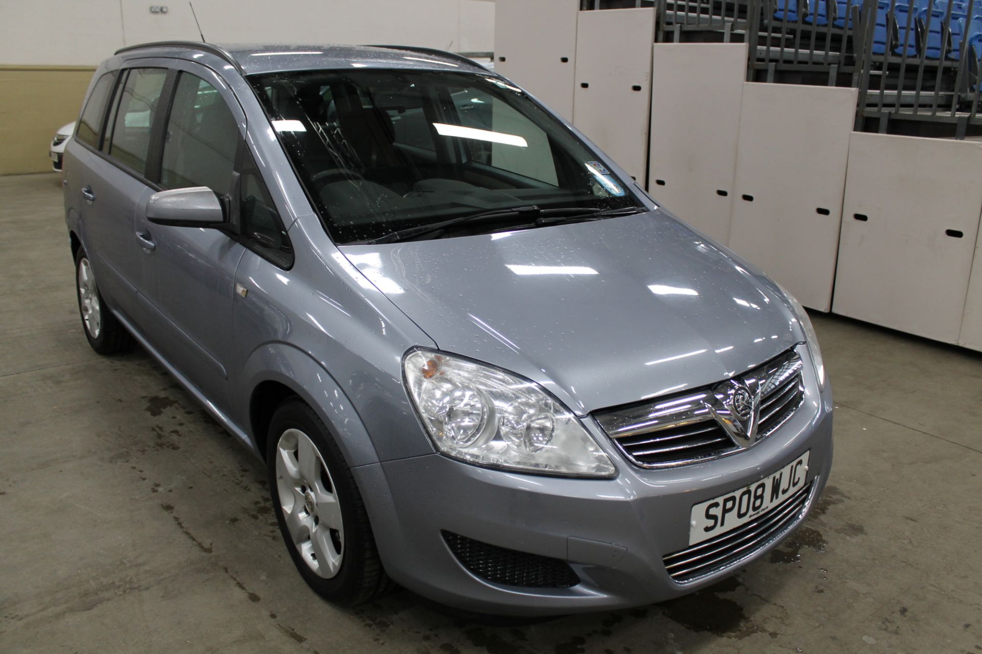 Vauxhall Zafira Exclusiv - 1598cc MPV