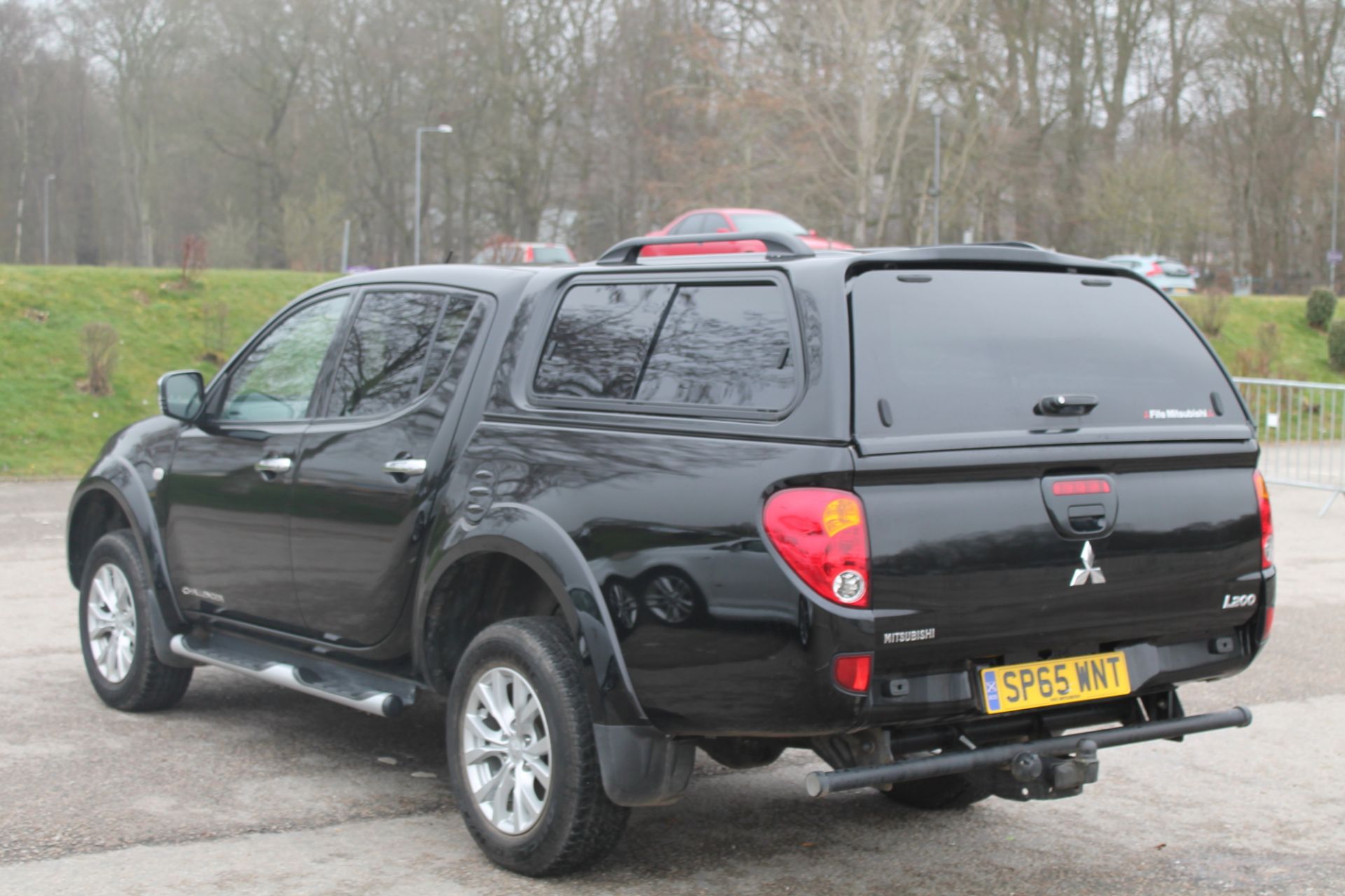 Mitsubishi L200 Challenger Lb Dcb Di - 2477cc 4 Door Pickup - Image 3 of 8