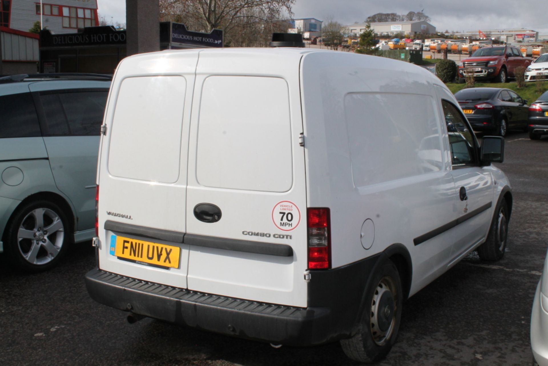 Vauxhall Combo 1700 Cdti - 1248cc 2 Door Van - Image 4 of 7