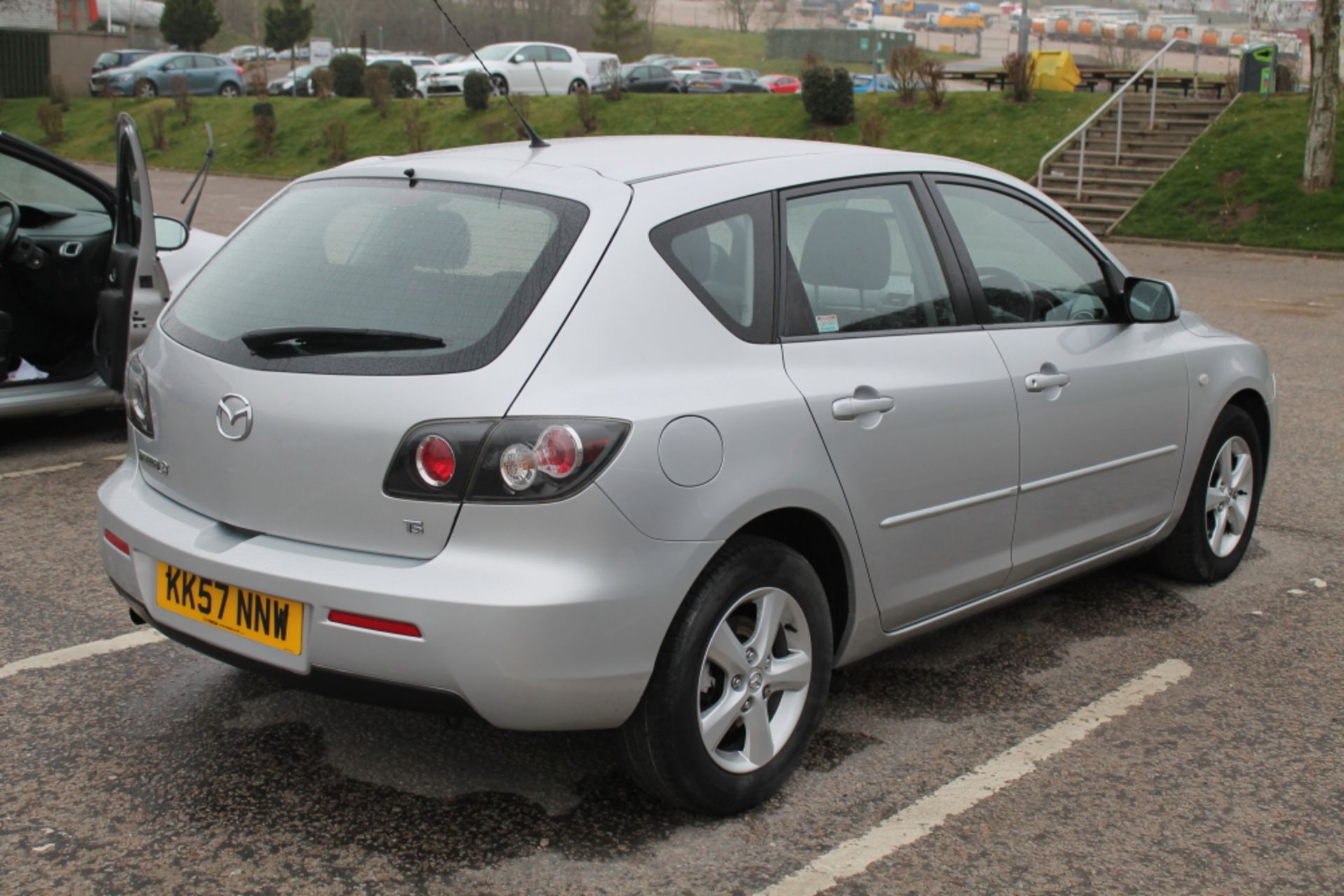 Mazda 3 Ts - 1598cc 5 Door - Image 4 of 12