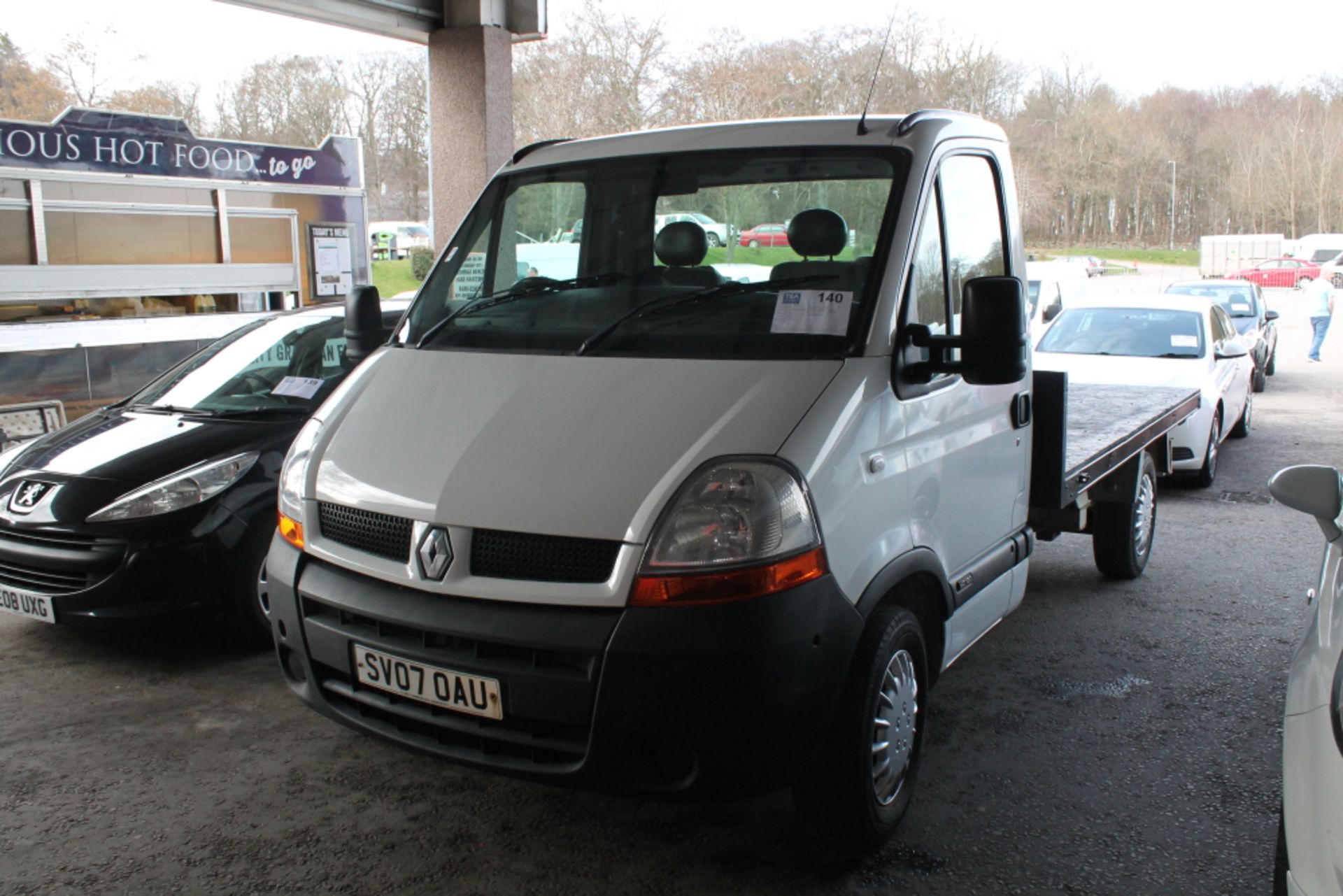 Renault Master Ccml35 Dci 120 Mwb - 2463cc 2 Door Van - Image 2 of 4