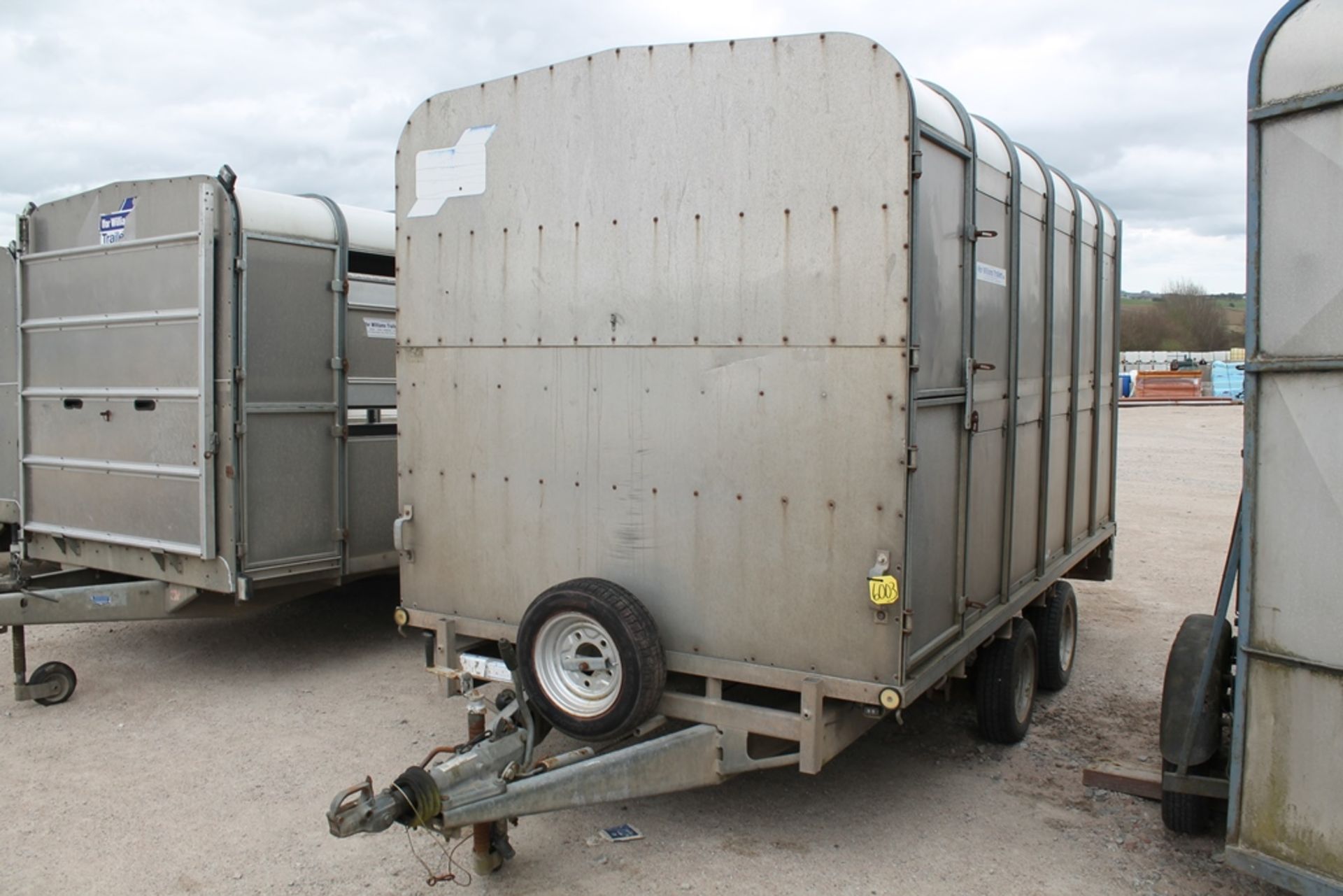 IFOR WILLIAMS LIVESTOCK TRAILER