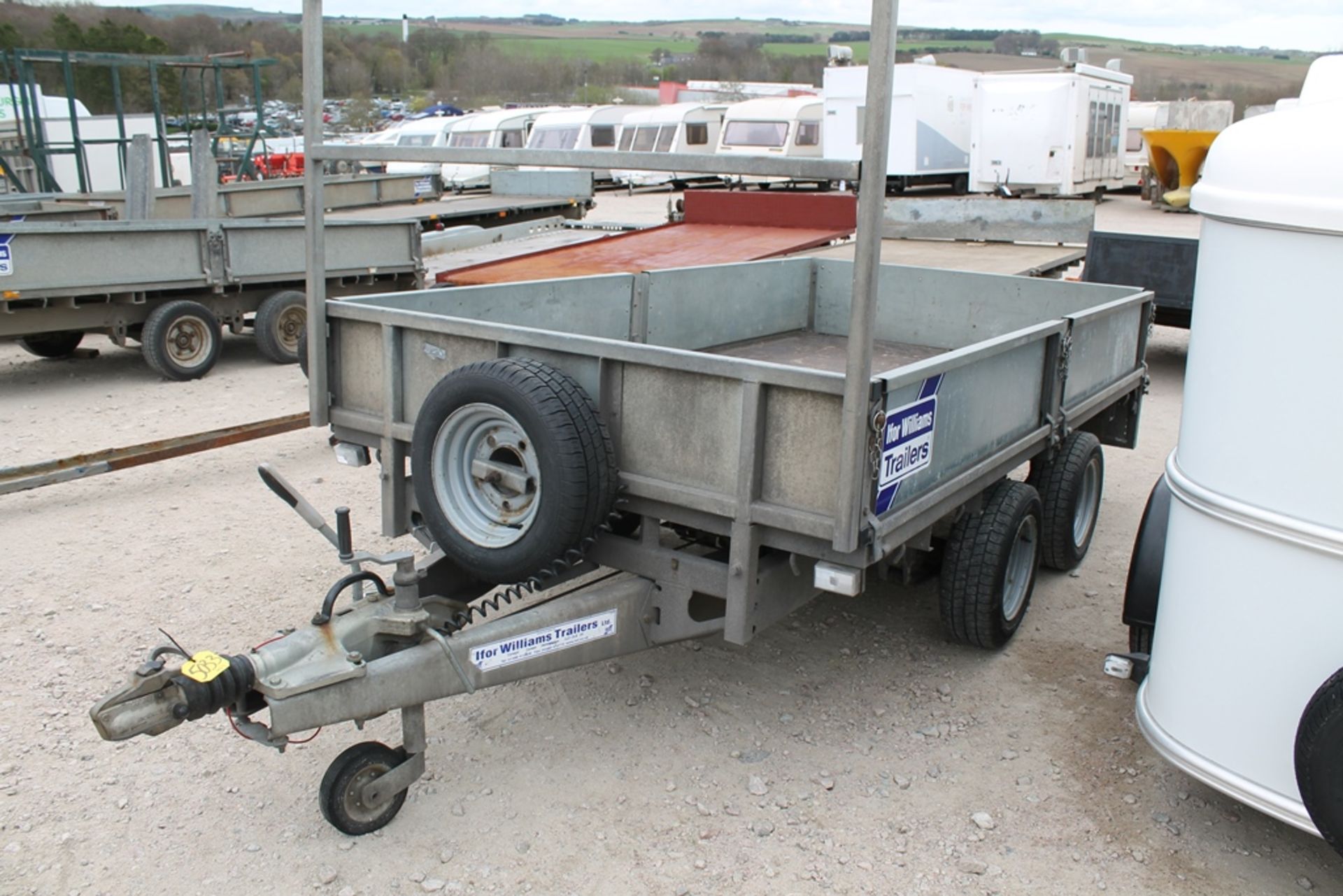 IW TRAILER DOUBLE AXLE