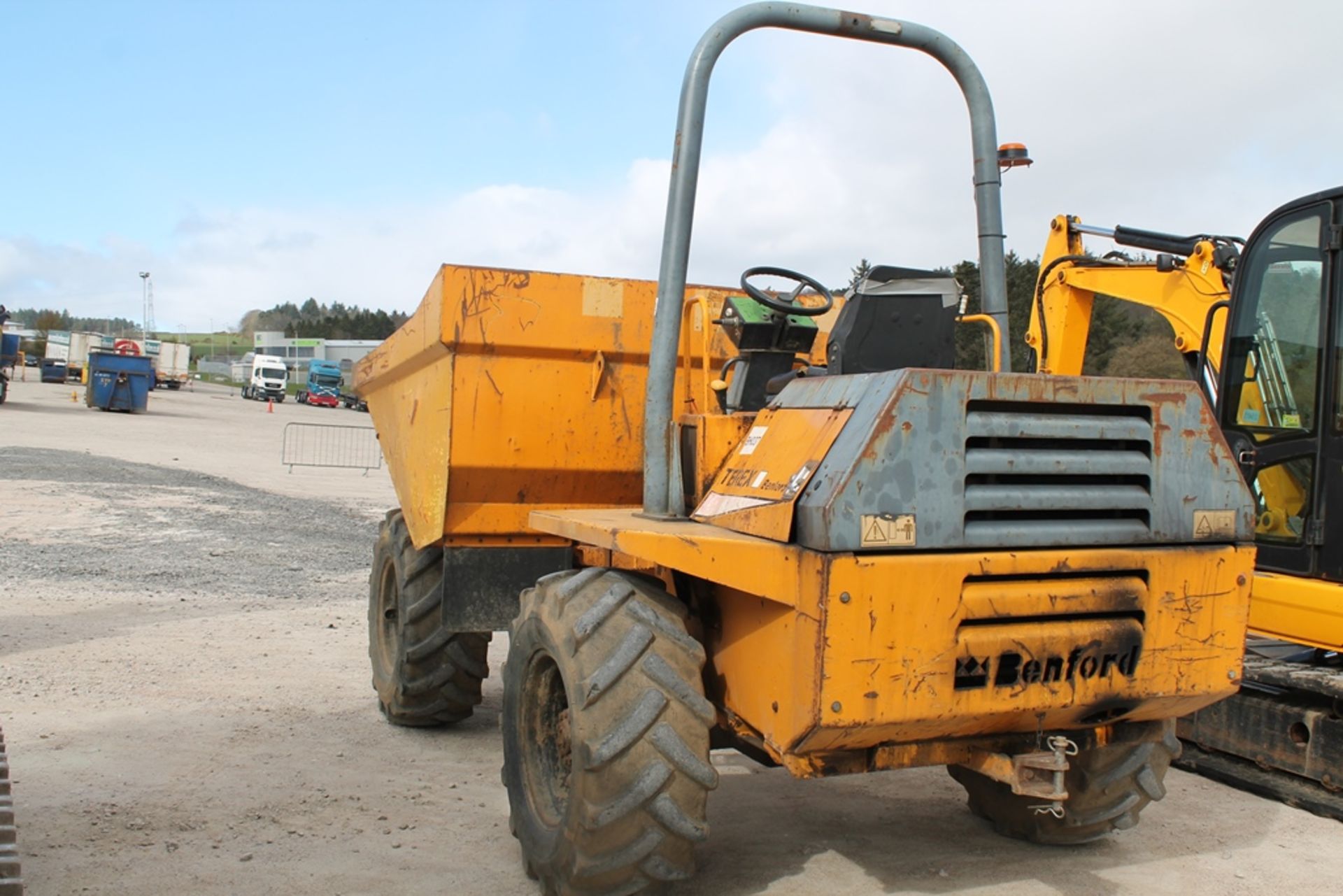 TEREX/BENFORD TA6, 6T STRAIGHT TIP DUMPER, PLUS VAT, , I - Image 3 of 4