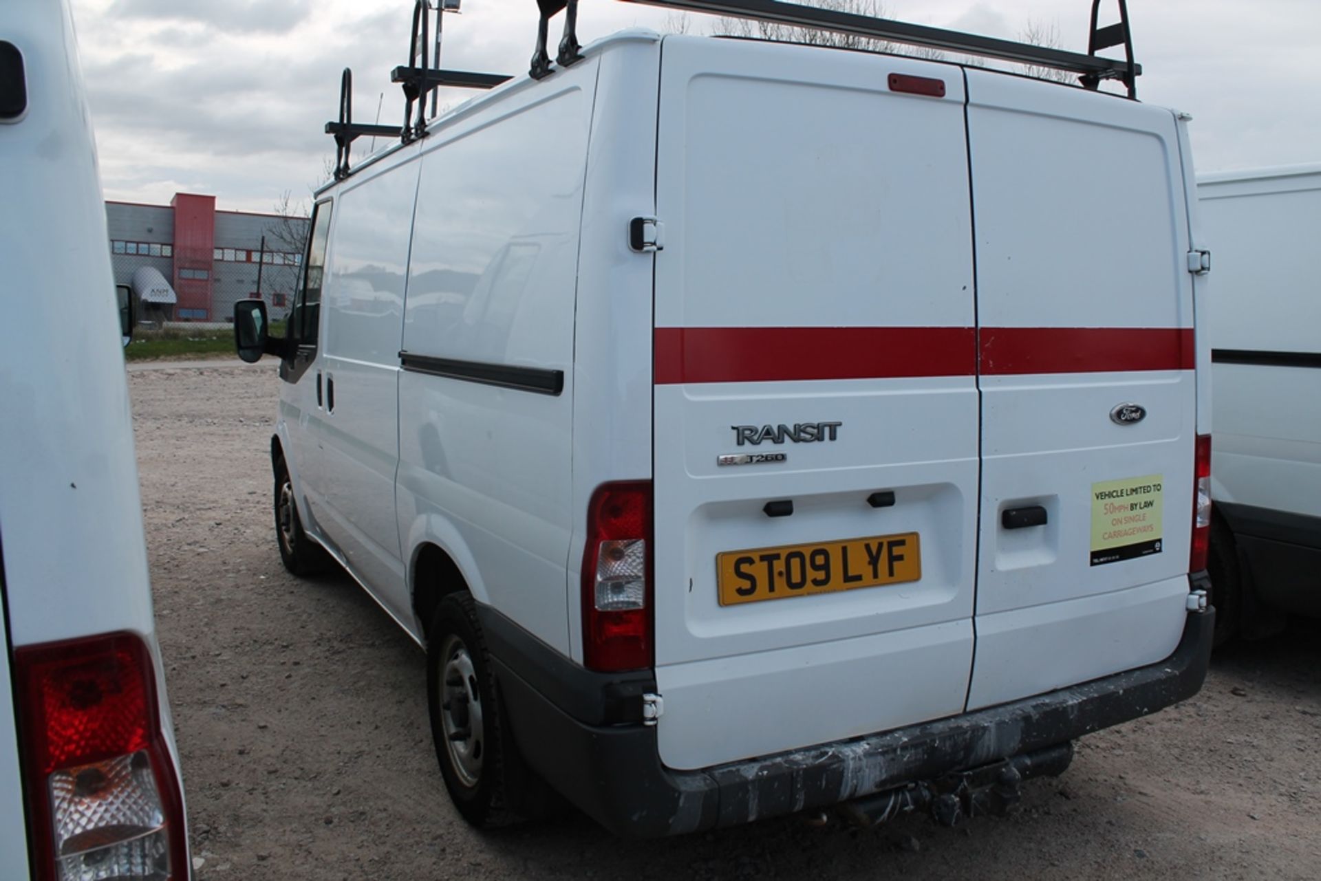 Ford Transit 110 T260s Fwd - 2198cc 2 Door Van - Image 3 of 4