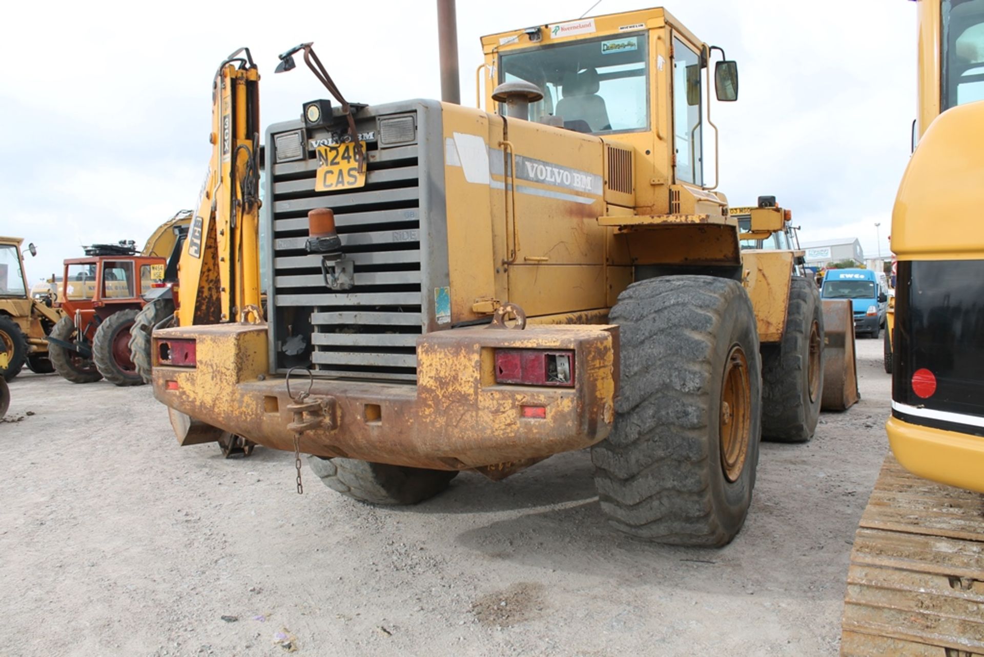 Volvo Bm L120c Loading Shovel - 6700cc 2 Door Tractor - Image 3 of 6