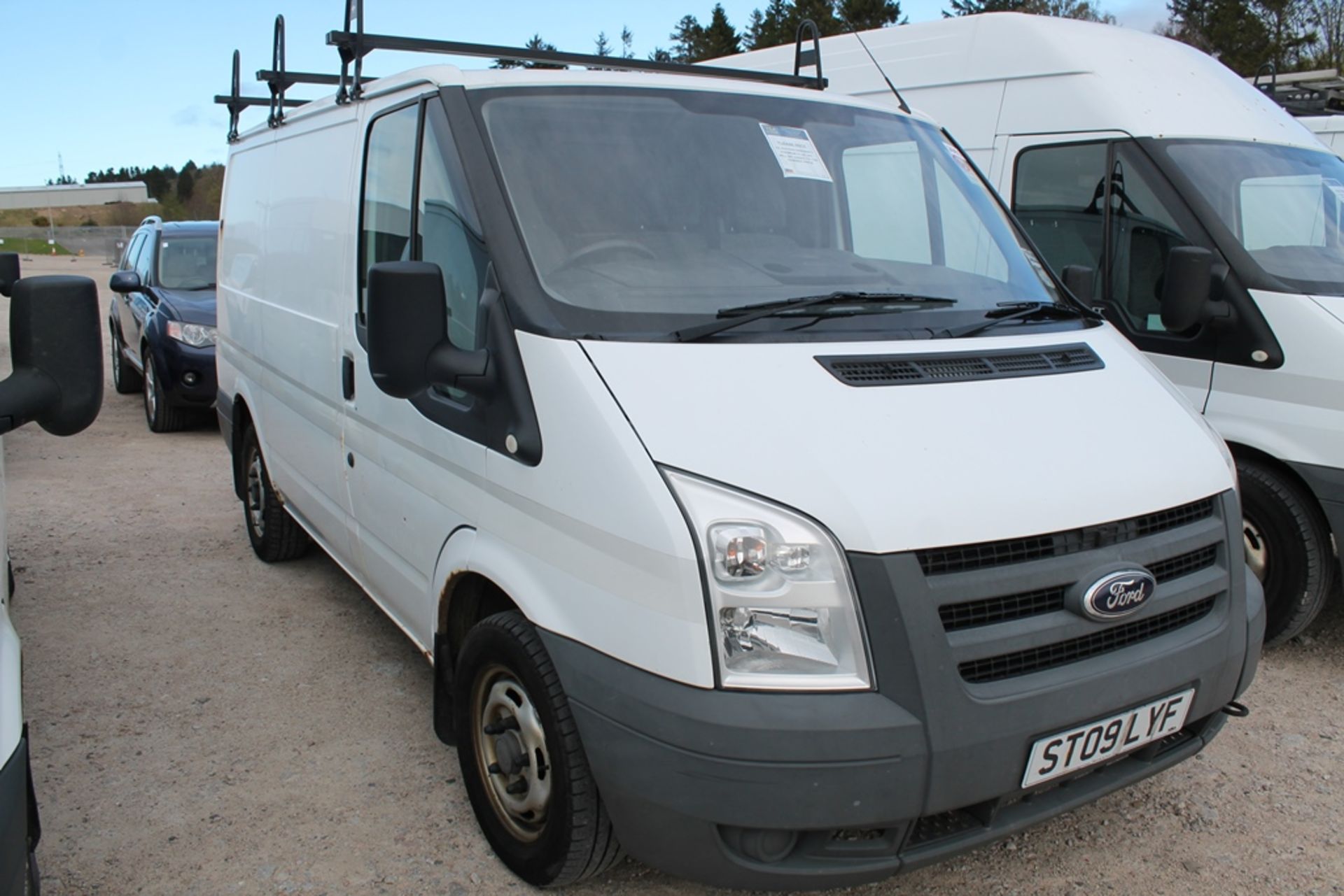 Ford Transit 110 T260s Fwd - 2198cc 2 Door Van - Image 2 of 4