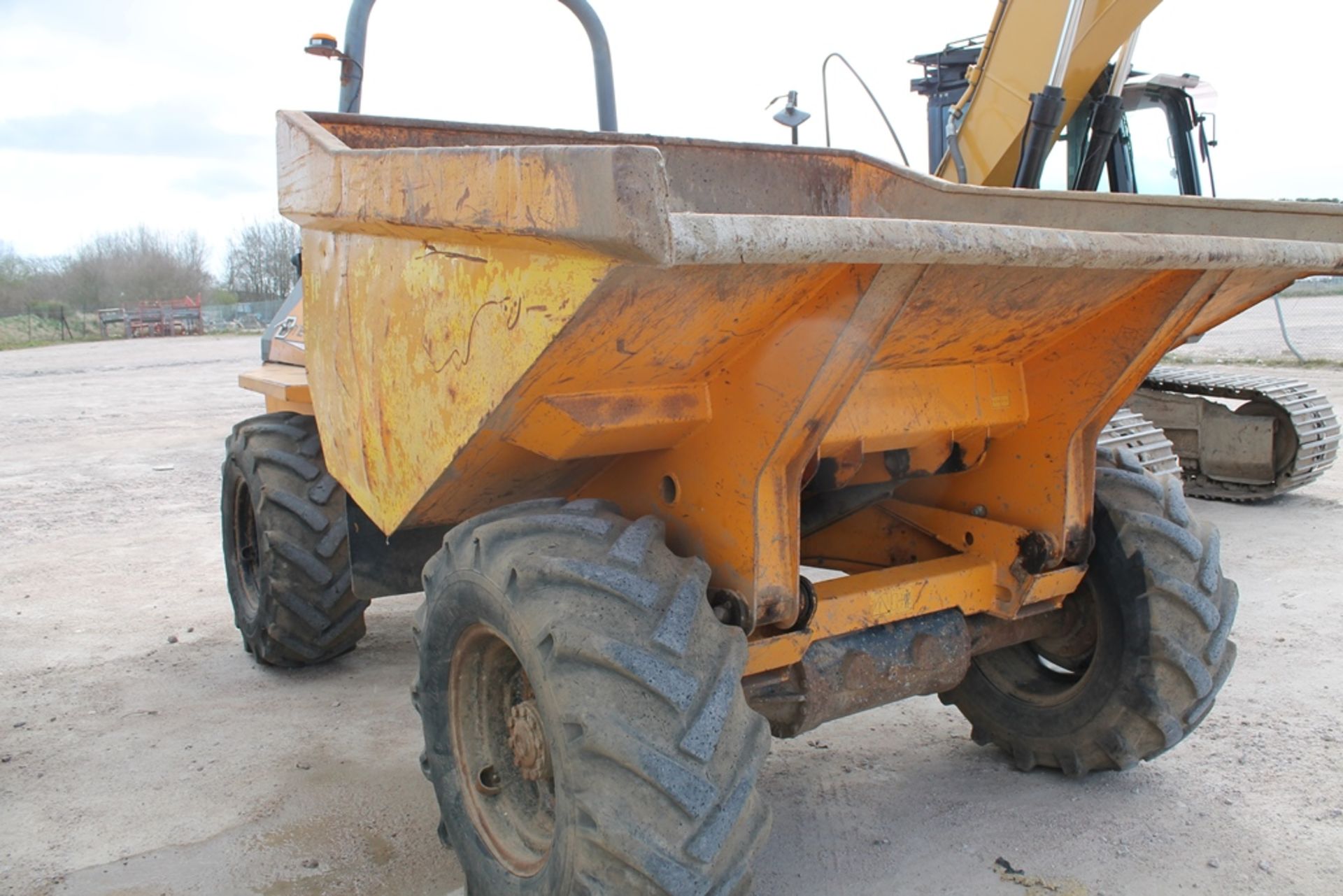 TEREX/BENFORD TA6, 6T STRAIGHT TIP DUMPER, PLUS VAT, , I - Image 2 of 4