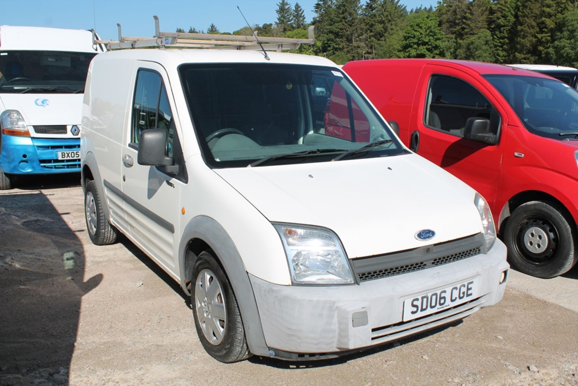 Ford Tran Connect L 200 Td Swb - 1753cc 2 Door Van - Image 4 of 4