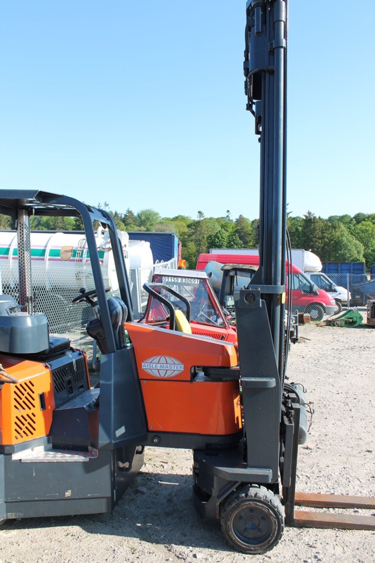 FORKLIFT/BENDI AISLE MASTER KEY IN P/C. LOLER CERT 29/11/17 - Image 2 of 3