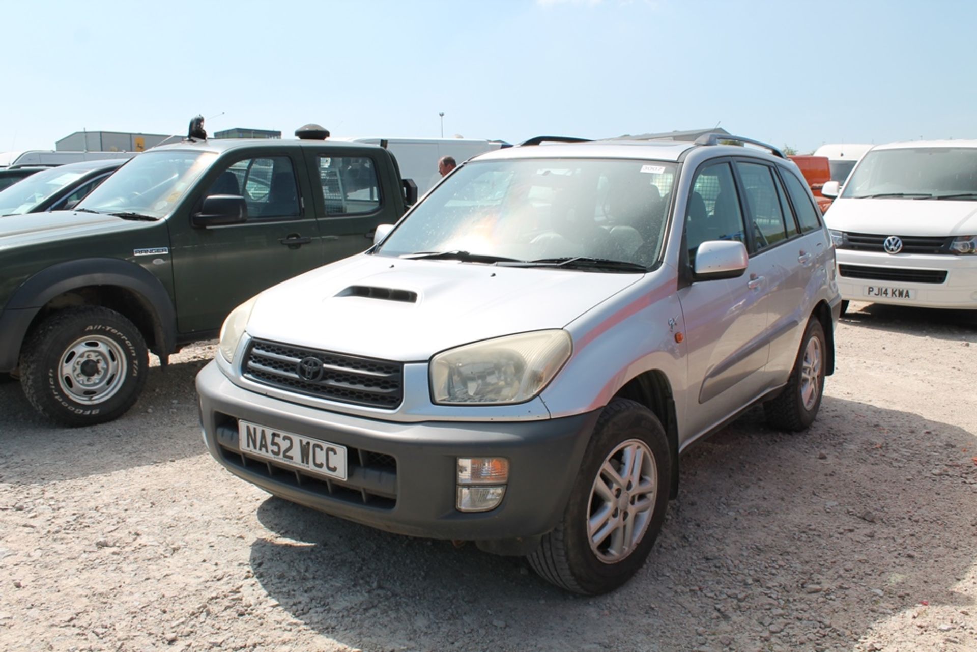 Toyota Rav4 D-4d Gx - 1995cc 4 Door Estate - Image 4 of 4