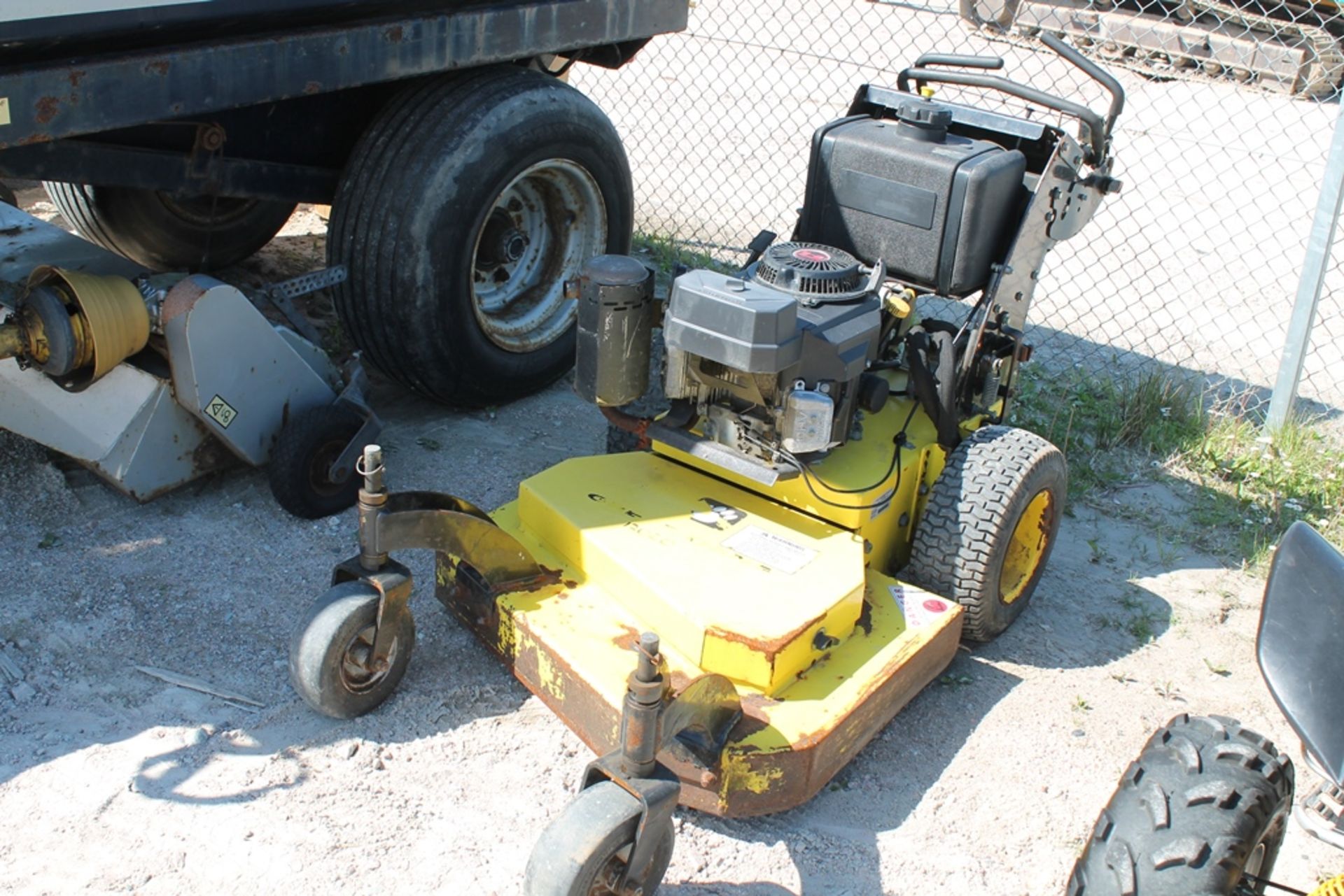 GREAT DANE SELF PROPELLED MOWER