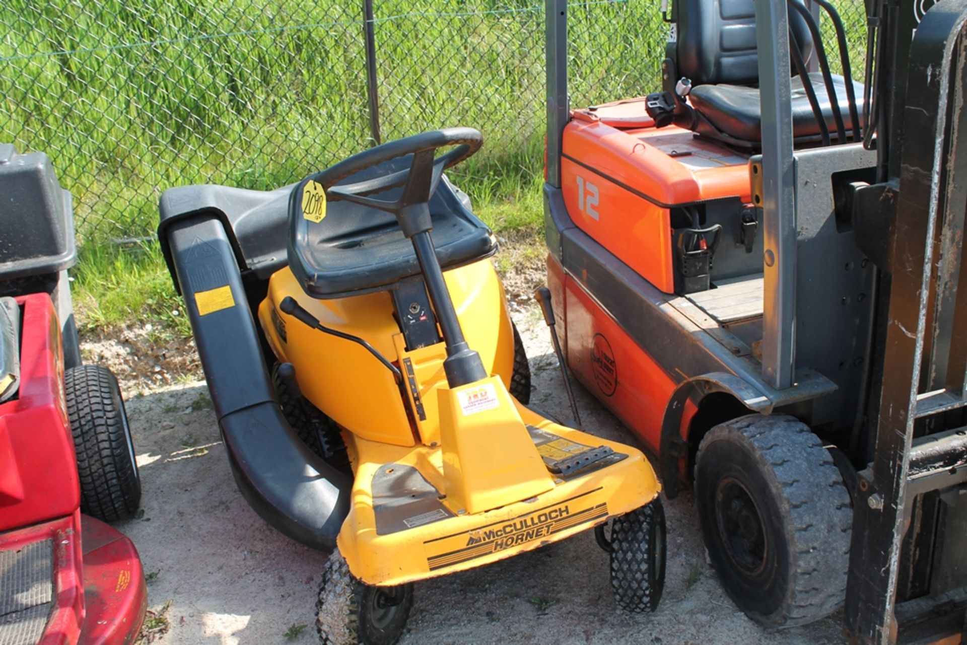 MCCORMACK HORNET RIDE ON MOWER