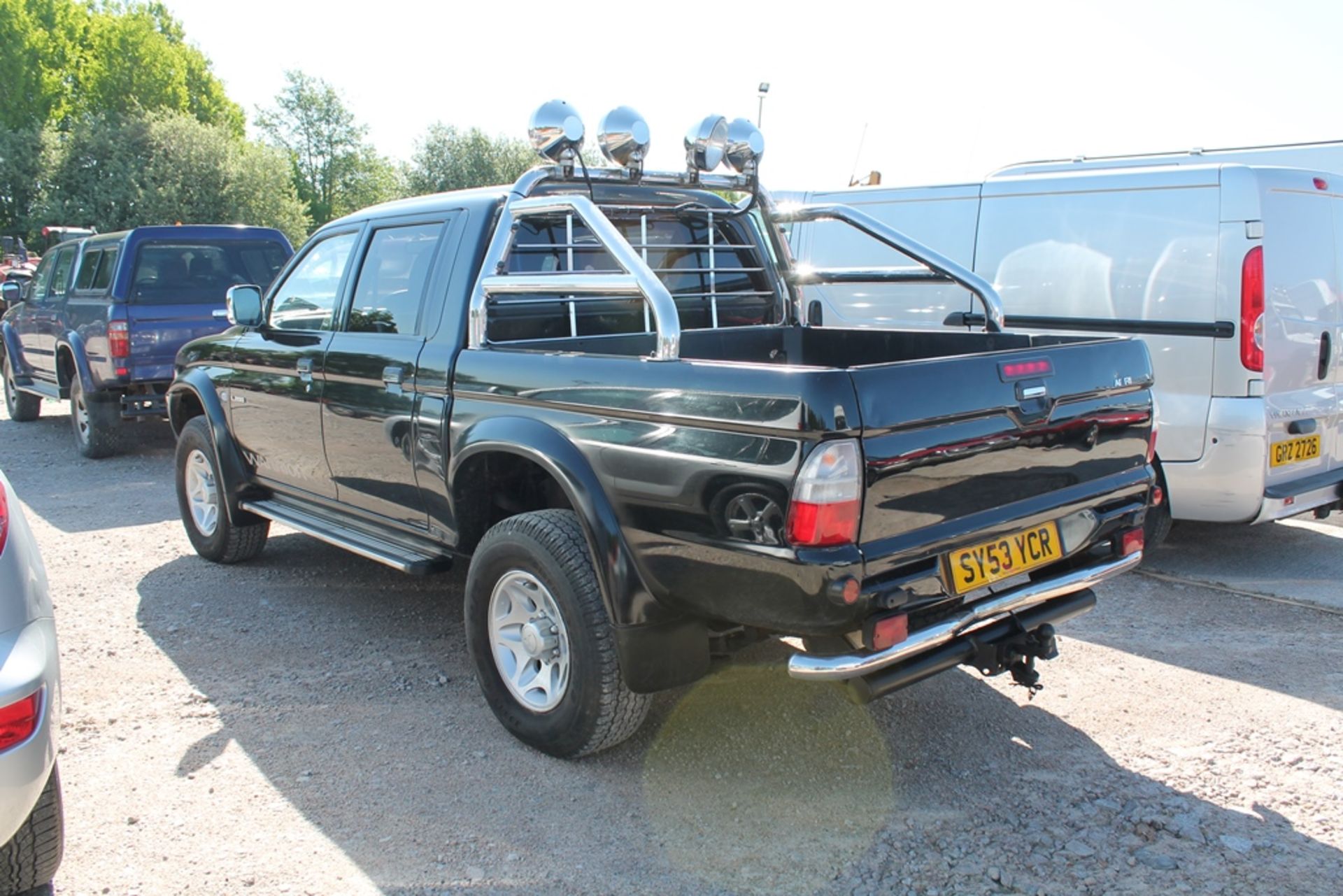 Mitsubishi L200 Warrior Lwb - 2477cc Pickup - Image 2 of 4