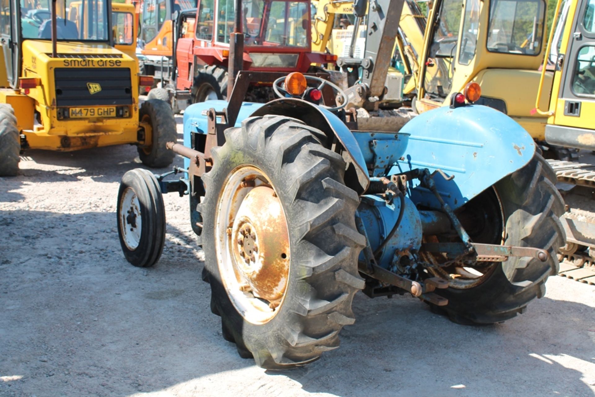 FORDSON DEXTA Bedford Mt 15-18 - 3500cc Tractor - Bild 2 aus 4