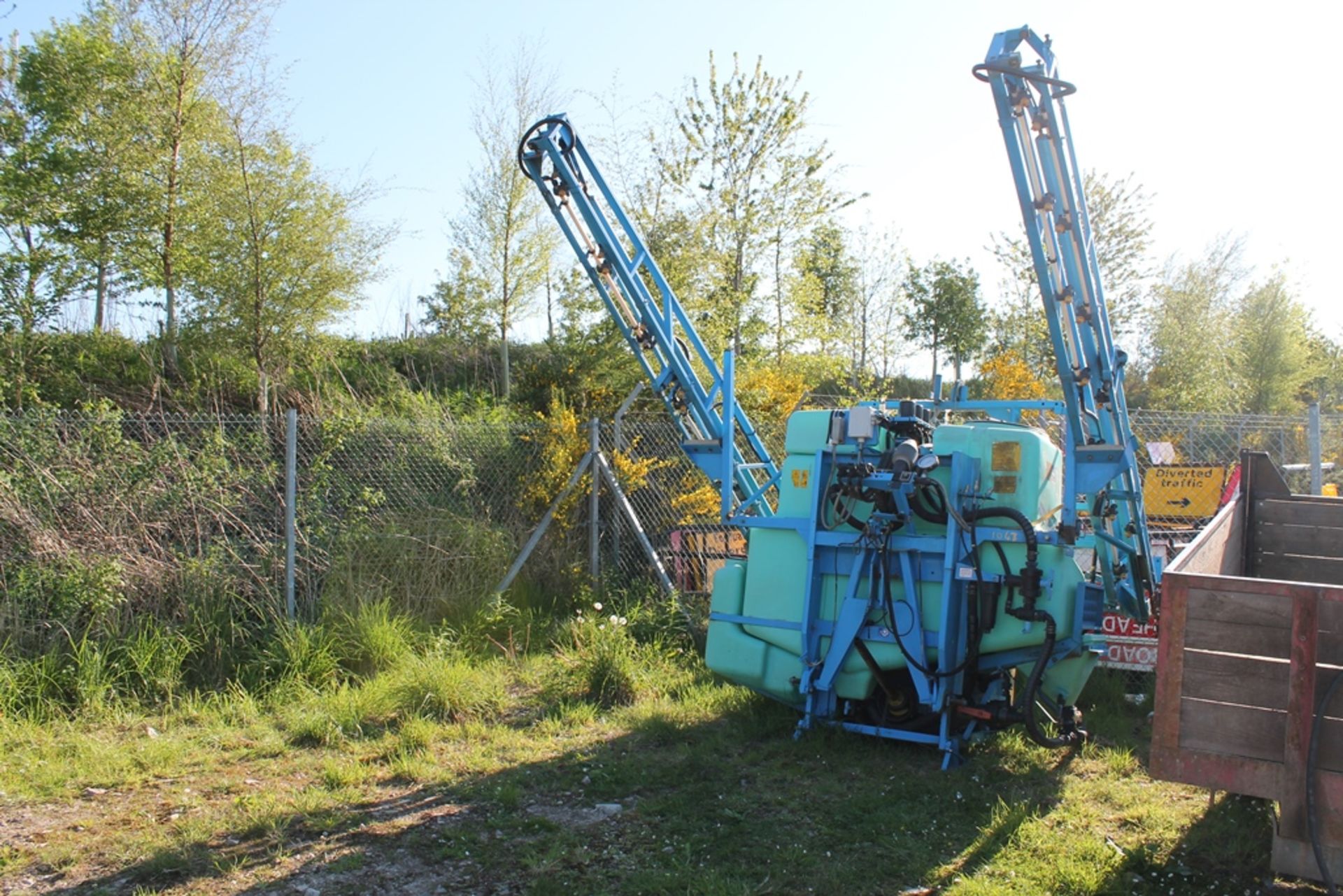 BERTHOUD MOUNTED SPRAYER WITH PTO MANUAL & C/BOX IN P/CAB