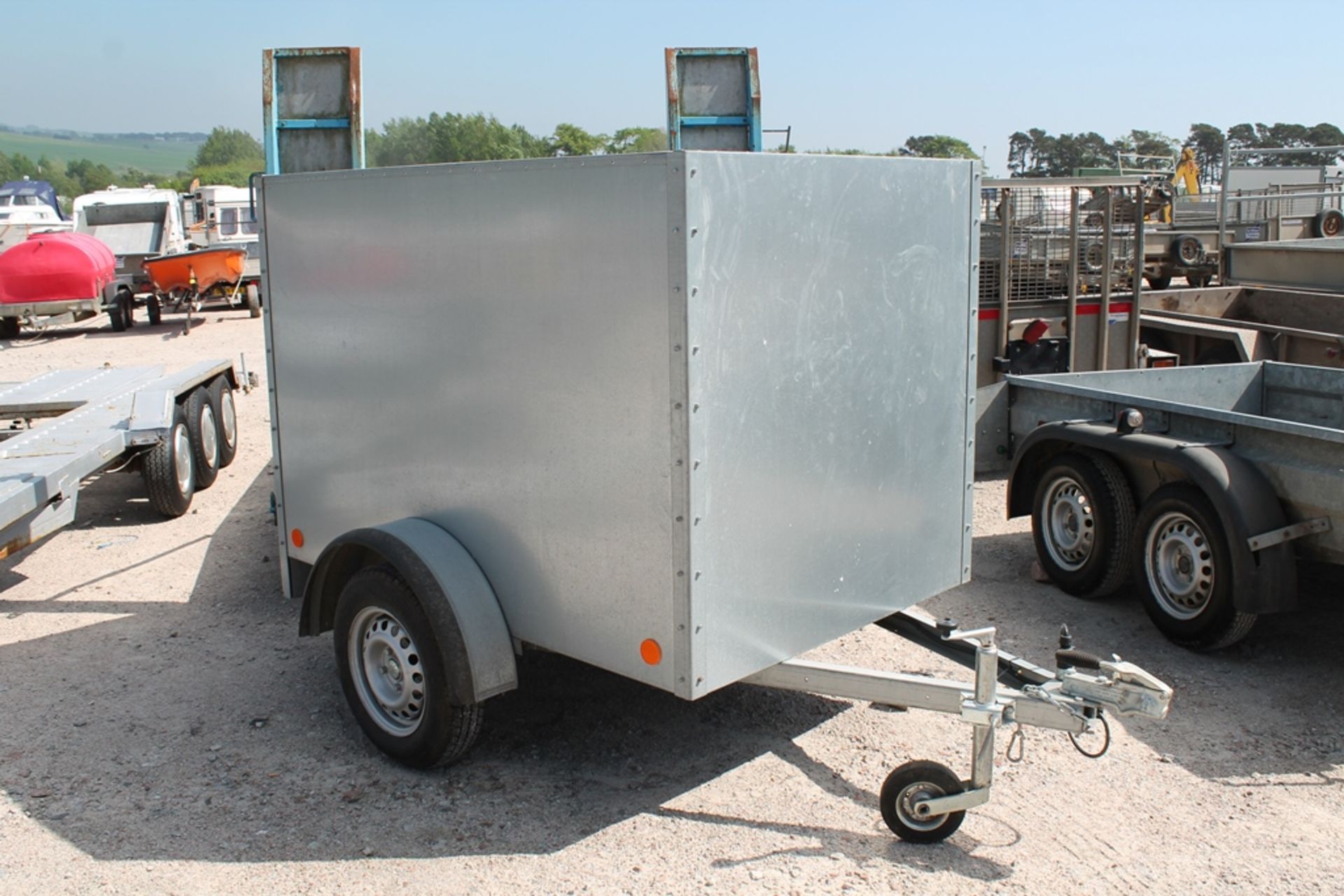 SMALL BOX TRAILER