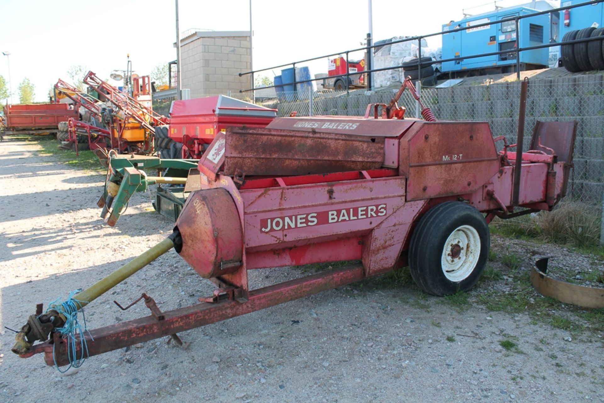 JONES SQUARE BALER WITH PTO