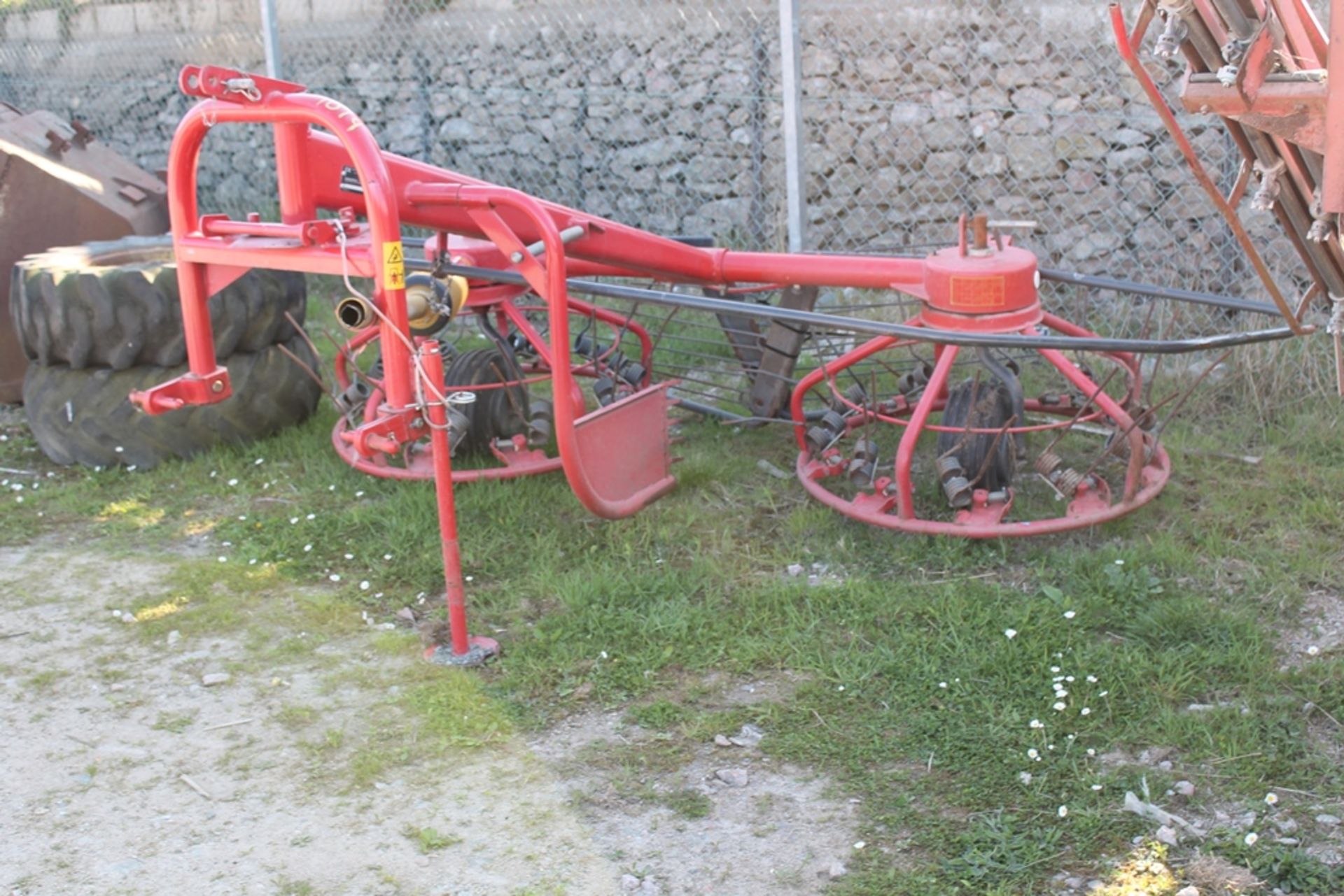 VICON 300 HAY BOB WITH PTO