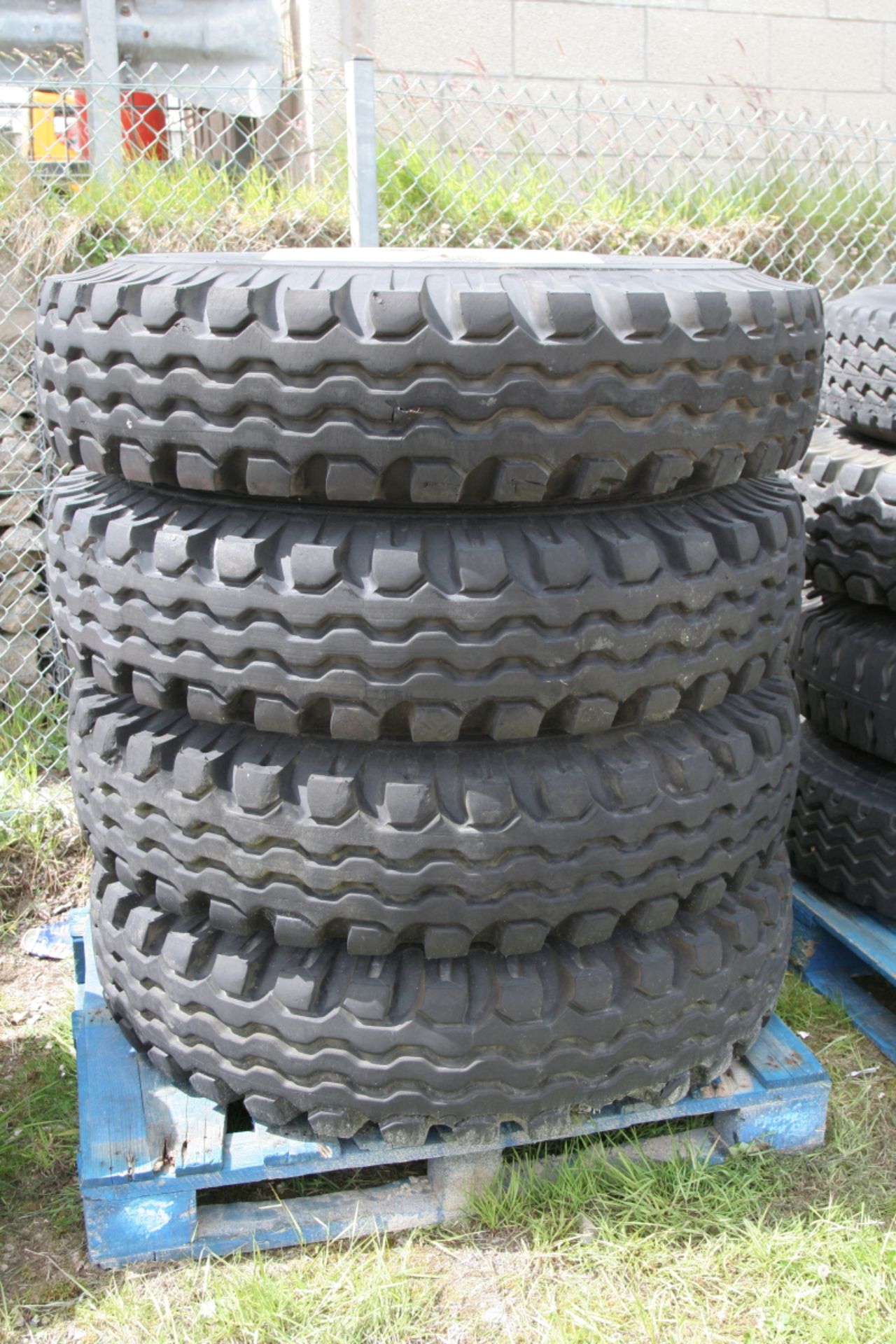 4 WHEELS & TYRES 12.00 X 24 X 20 PLY