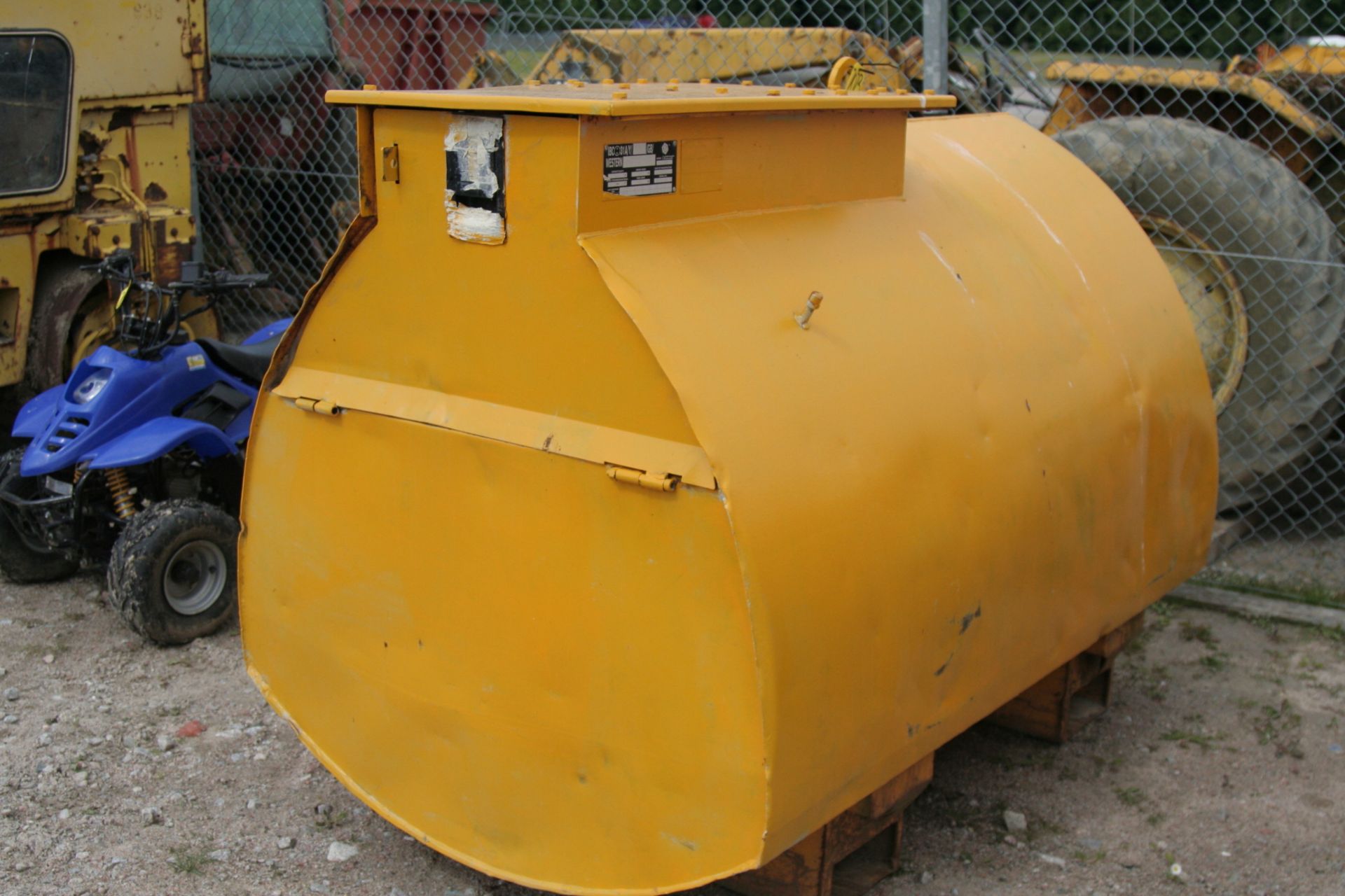 WESTERN ABBI BUNDED FUEL TANK